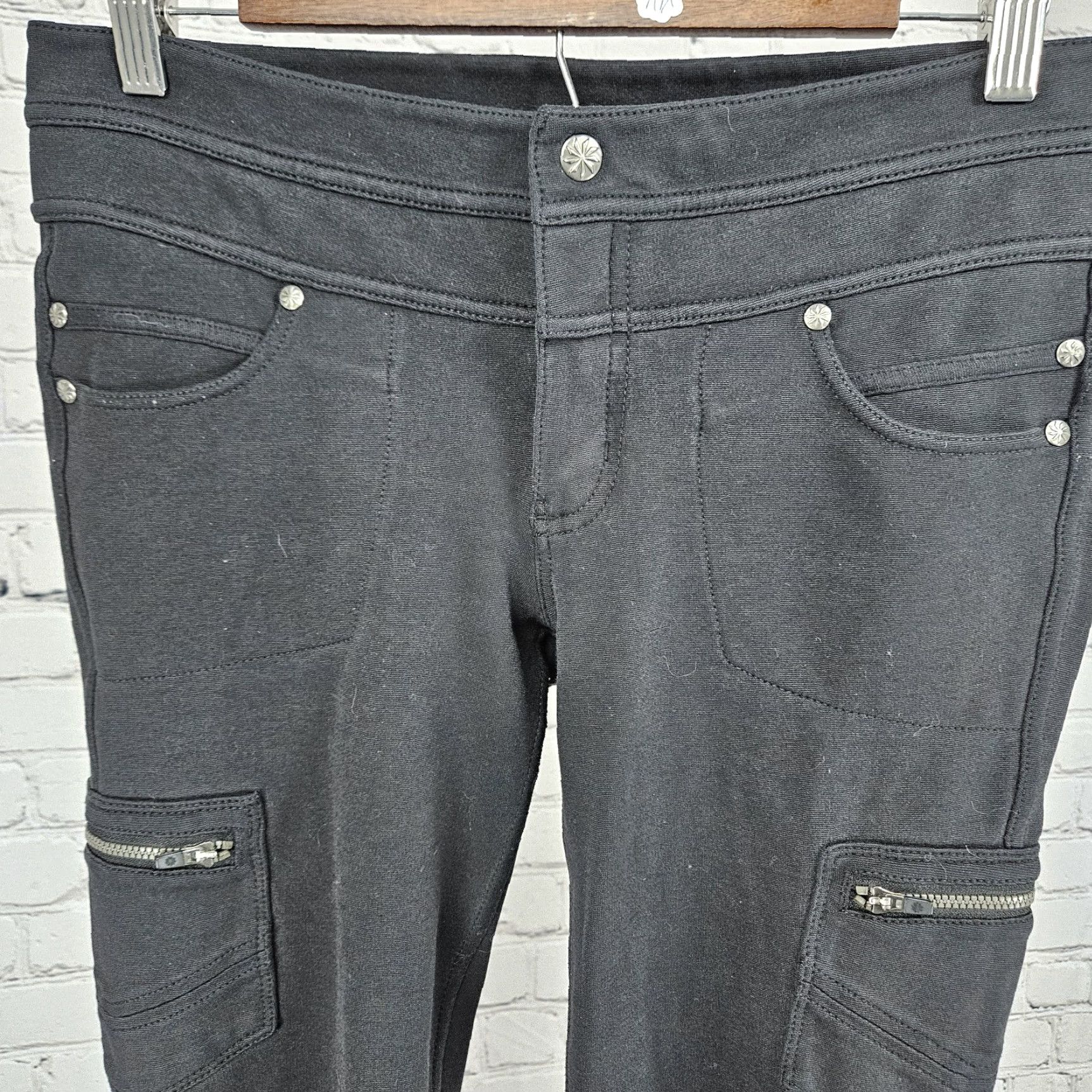 Athleta Athleta Charcoal Stretch Cargo Pocket Activewear Slim Taper Leg Pants 6 (30x28) Women Vel How? Size 28" / US 6 / IT 42 - 5 Thumbnail