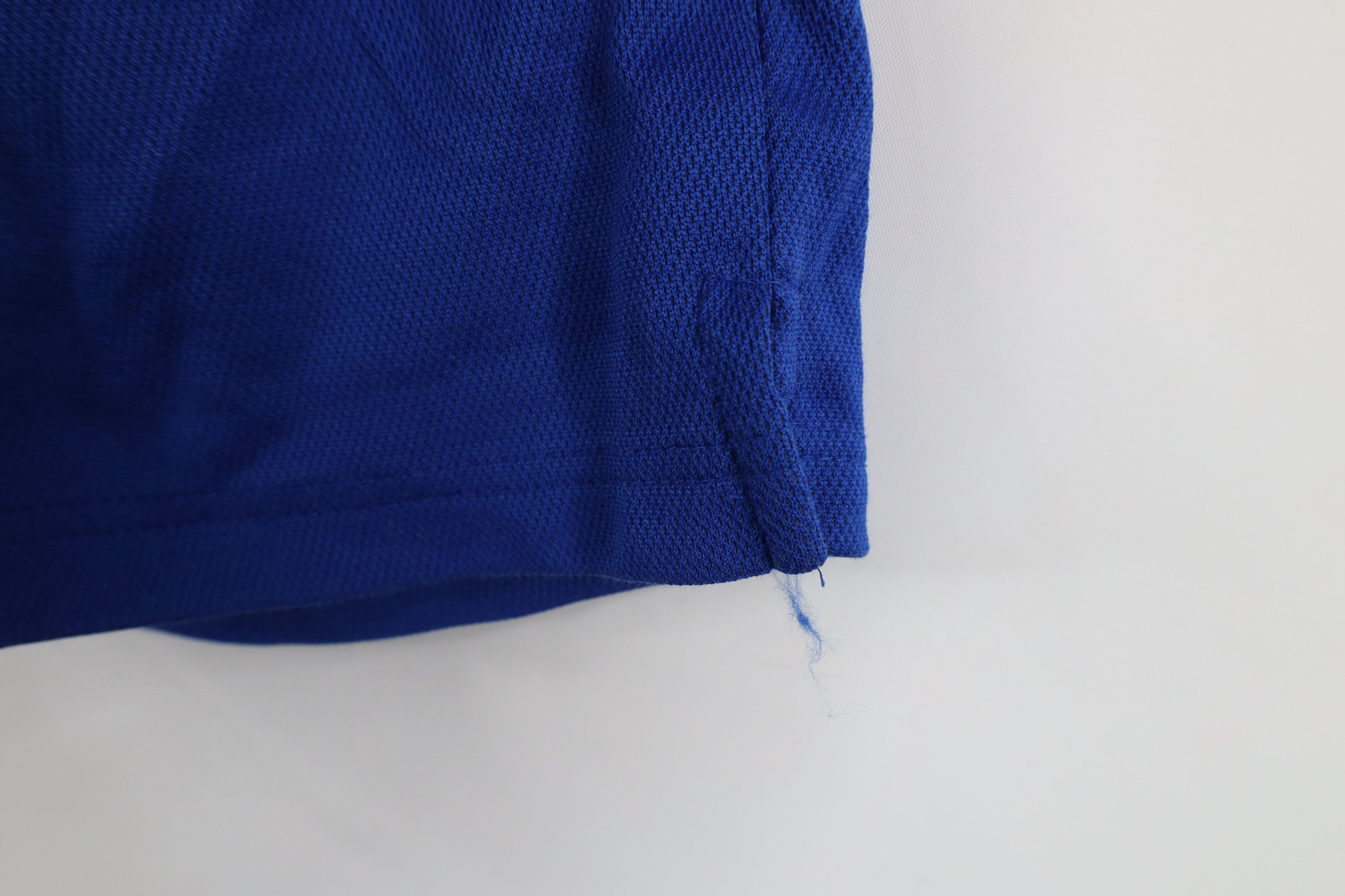 Champion × Vintage Vintage 90s Champion Jersey Knit Short Sleeve V-Neck T-Shirt Size US XL / EU 56 / 4 - 7 Thumbnail