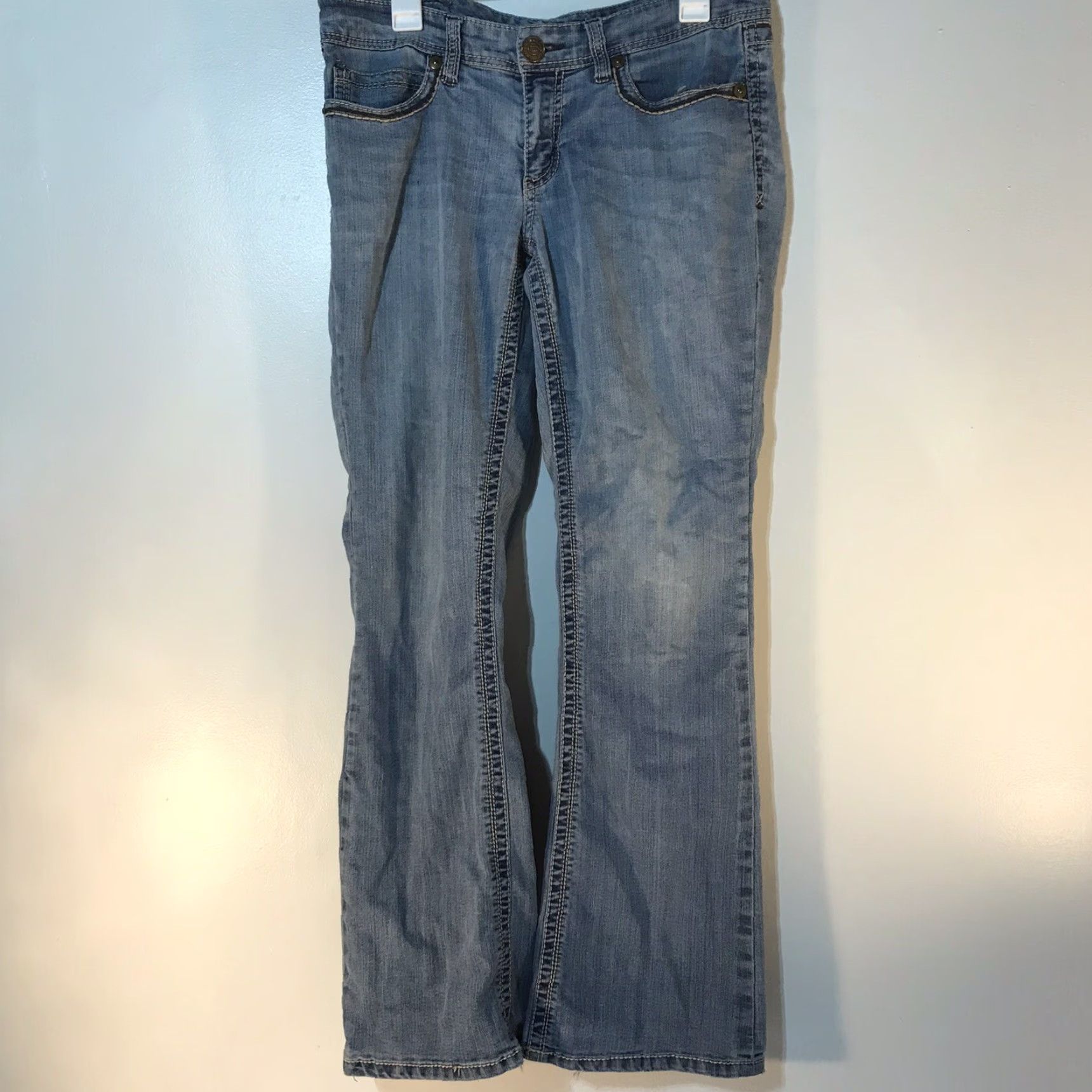 Vintage Seven7 Jeans Women Size 10 Light Wash Low Rise Bootcut Blue Denim 5-Pocket Embroidered Logo Size 32" / US 10 / IT 46 - 2 Thumbnail