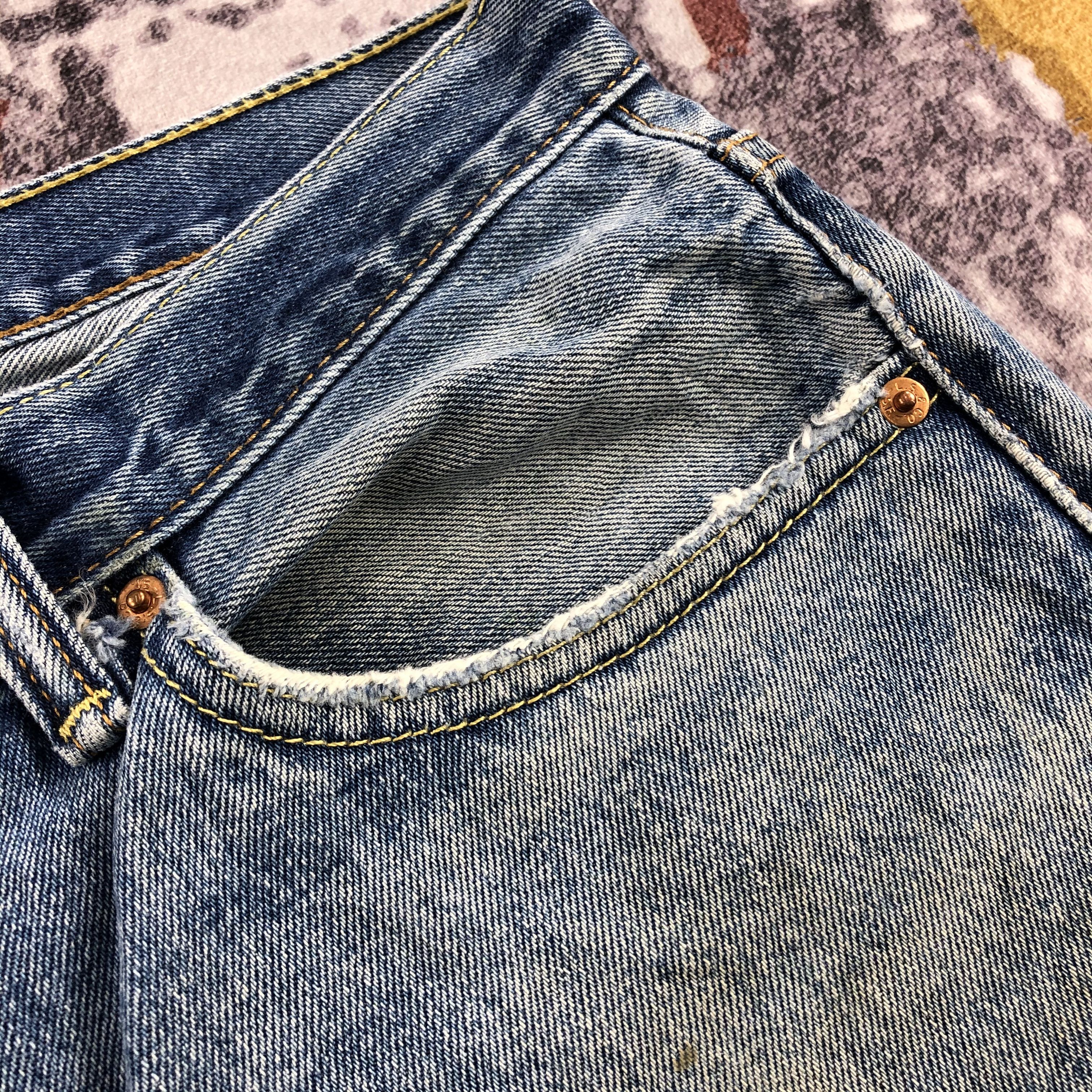 Levi's × Vintage Vintage Blue Wash Levis 550 Jeans-JM2488 Size US 35 - 12 Thumbnail
