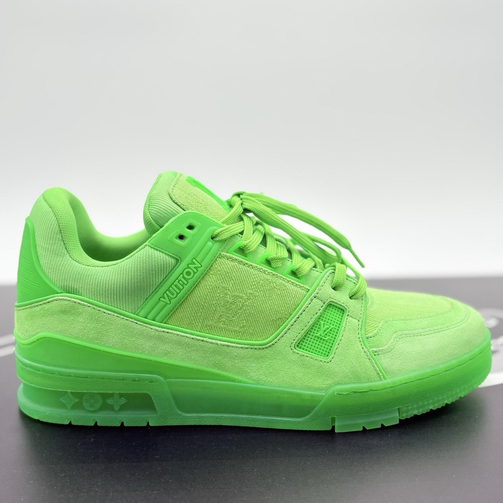 Louis Vuitton Louis Vuitton Trainer ' Fluorescent Green ' | BRAND NEW! Size US 9.5 / EU 42-43 - 2 Thumbnail