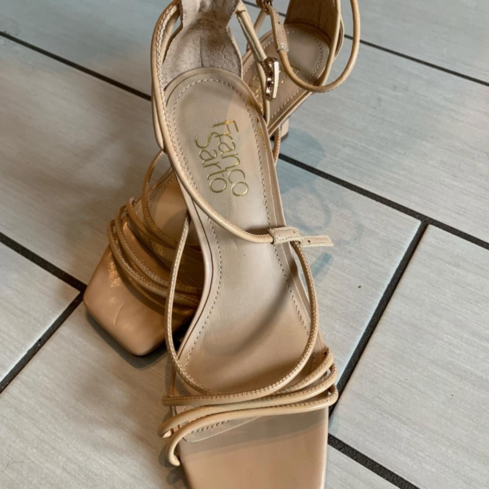 Other Strappy Chunky Heel Sandals New Size US 6 / IT 36 - 2 Thumbnail