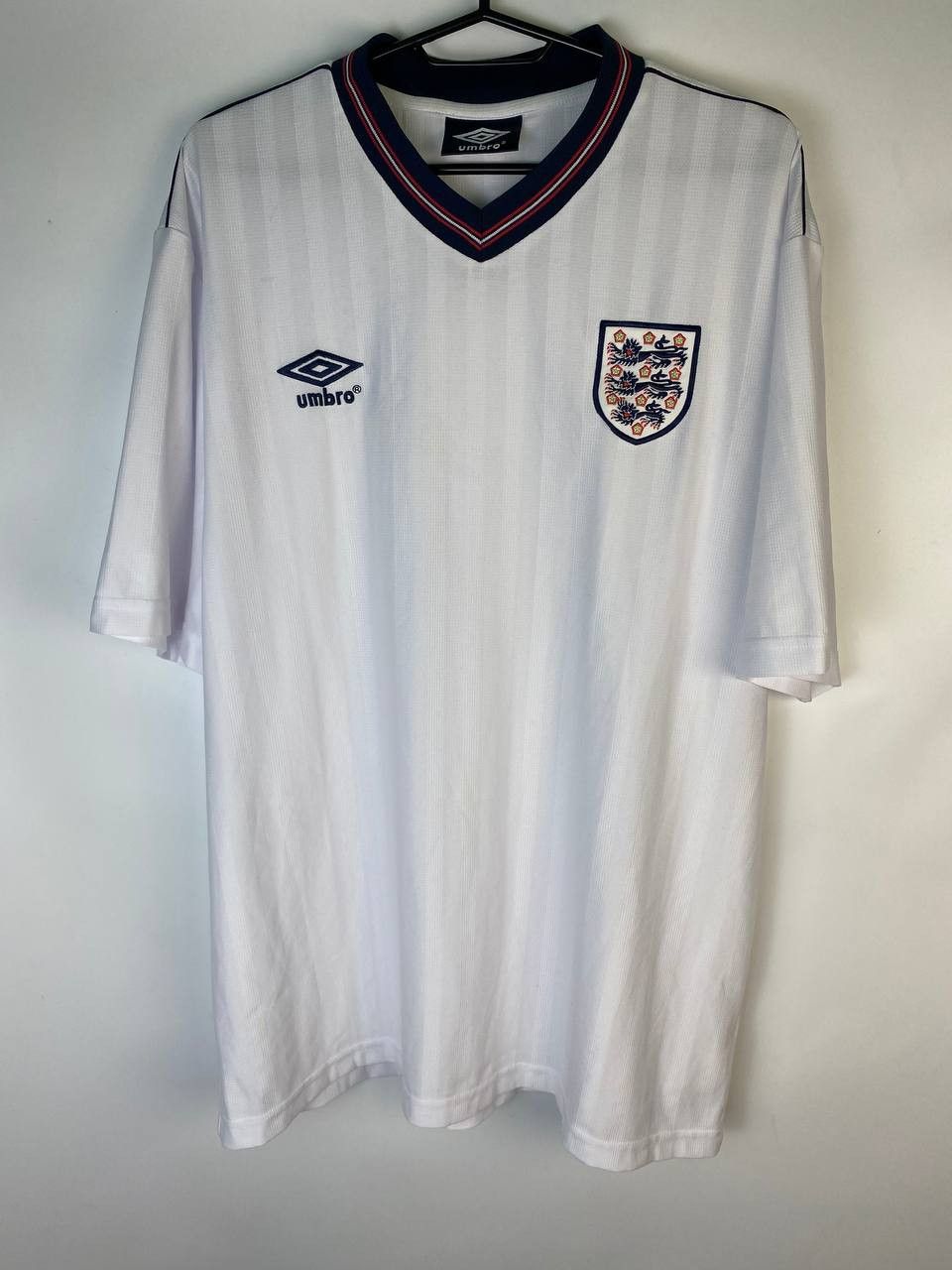 Umbro × Vintage BLOKECORE 90s 00s ENGLAND UMBRO NATIONAL TEAM FOOTBALL TEE Size US XL / EU 56 / 4 - 1 Thumbnail