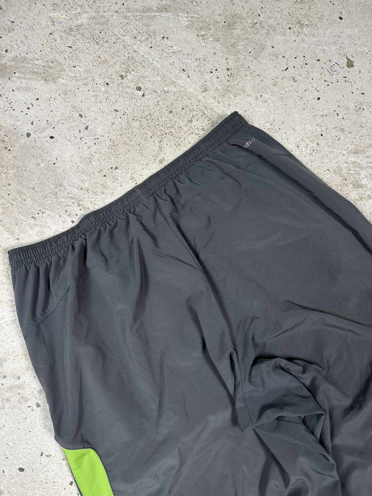 Nike × Vintage Vintage Y2K Nike Baggy Grey Track Pants Swoosh Rare Size US 34 / EU 50 - 13 Thumbnail