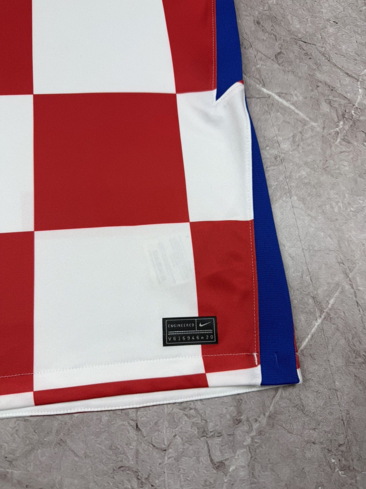 Nike Nike Croatia hns soccer jersey Size M Size US M / EU 48-50 / 2 - 4 Thumbnail