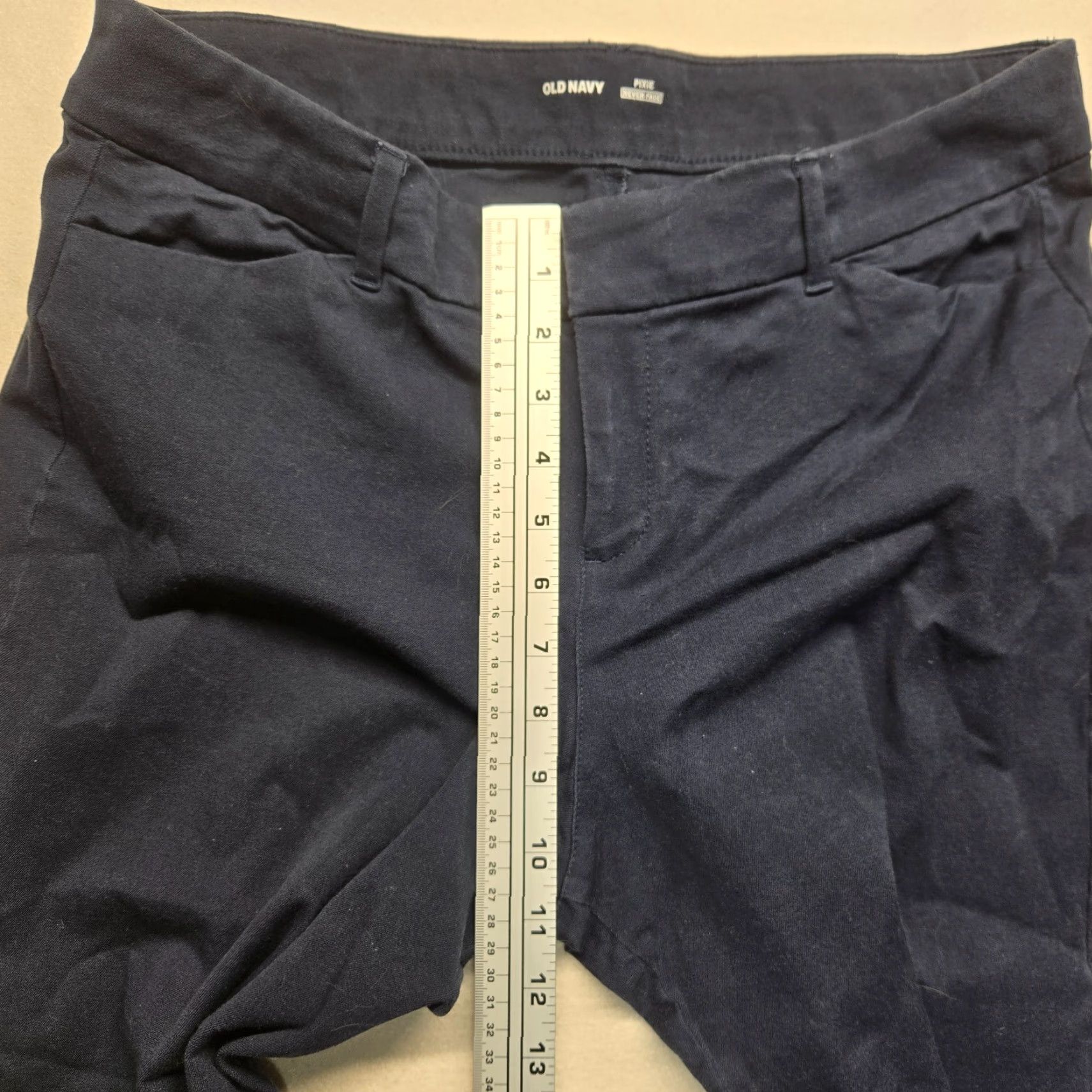 Old Navy Old Navy Black Skinny Chino Pants Women's 14 Regular Fit Size 36" / US 14 / IT 50 - 6 Thumbnail