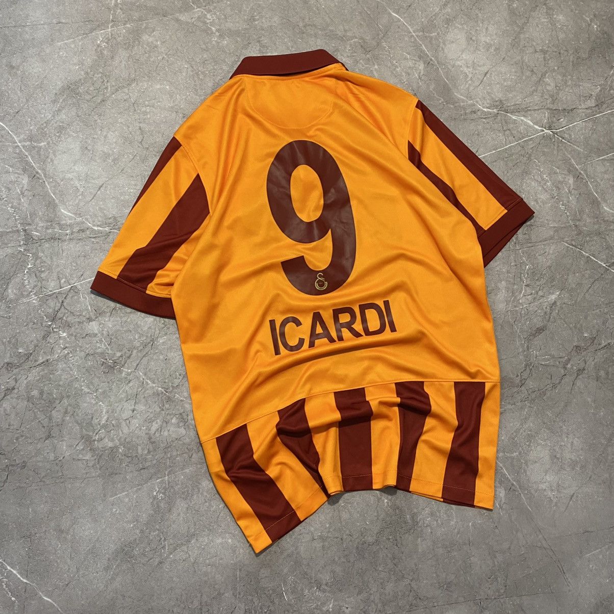 Nike ICARDI ! NIKE GALATASARAY TURKISH TEE SOCCER JERSEY Size US M / EU 48-50 / 2 - 4 Thumbnail