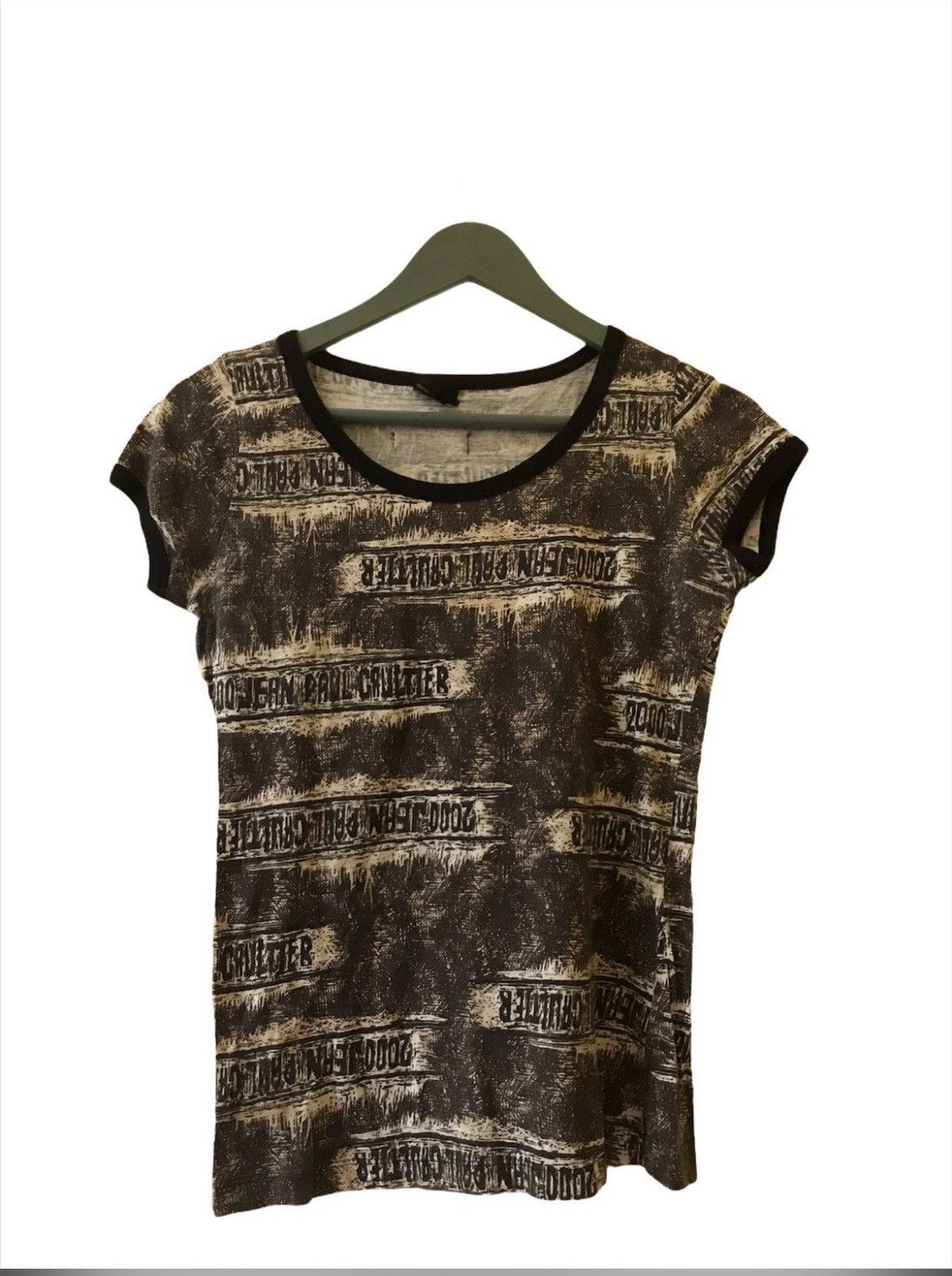 Jean Paul Gaultier SS 2000 Collection of Jean Paul Gaultier Overprint Tee Size US XXS / EU 40 - 1 Thumbnail