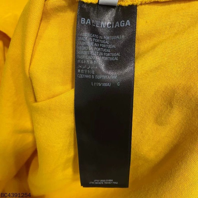 Balenciaga Balenciaga Ginger Graffiti Cola Short Sleeve Size US L / EU 52-54 / 3 - 5 Thumbnail