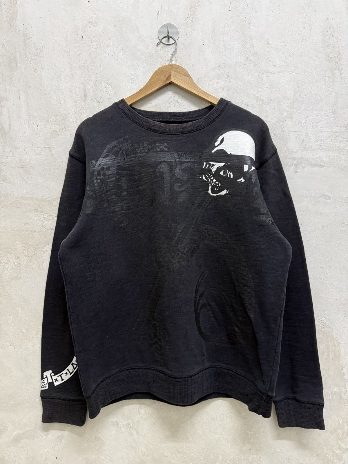 Stussy 2000s Stussy Bone And Skulls Gothic Crewneck Size US L / EU 52-54 / 3 - 1 Thumbnail