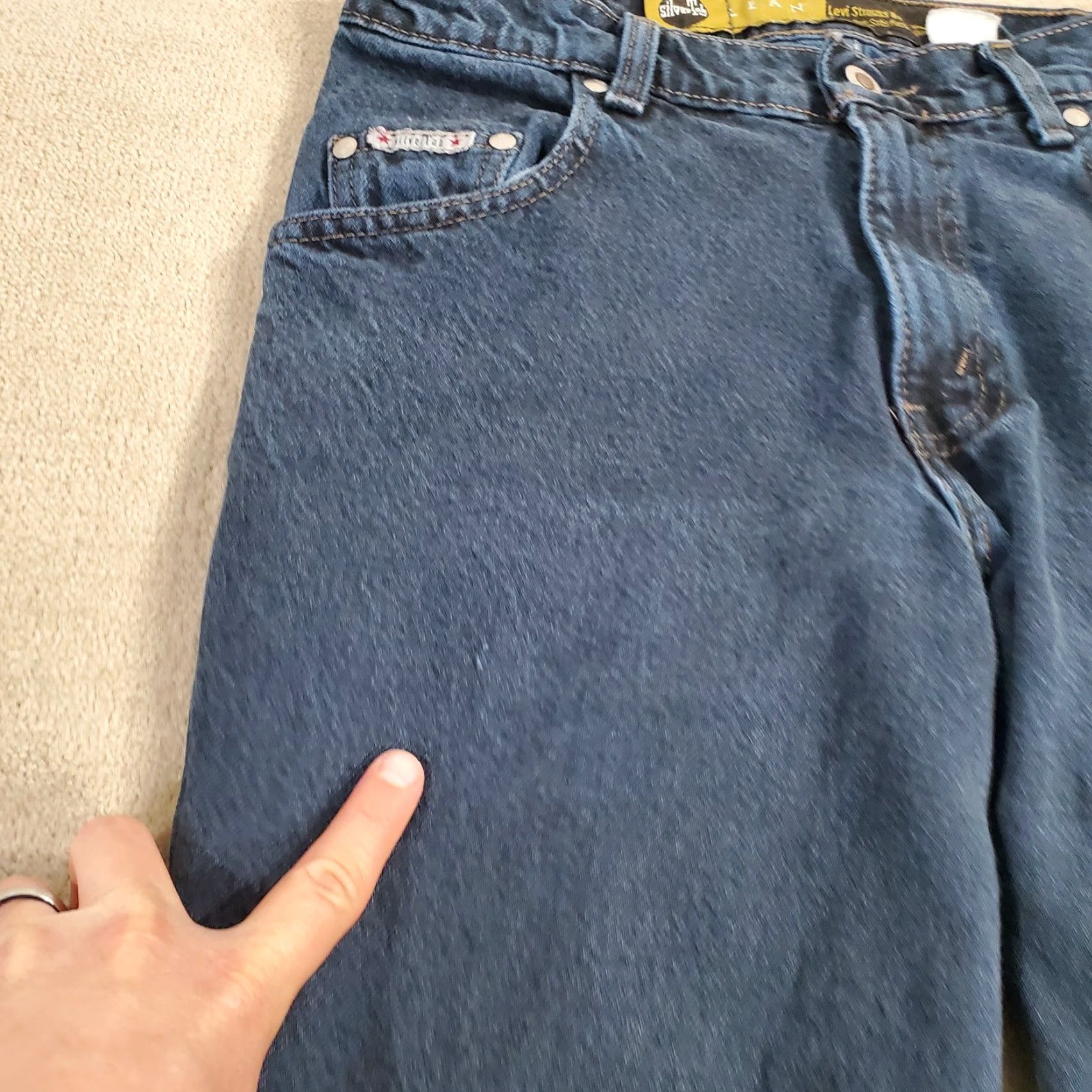 Levi's VINTAGE Levi's Silvertab Jeans Mens 27x28 Baggy Relaxed Denim Blue 80s 90s Pockets Distressed Wide-Leg Mens Size US 27 - 4 Thumbnail