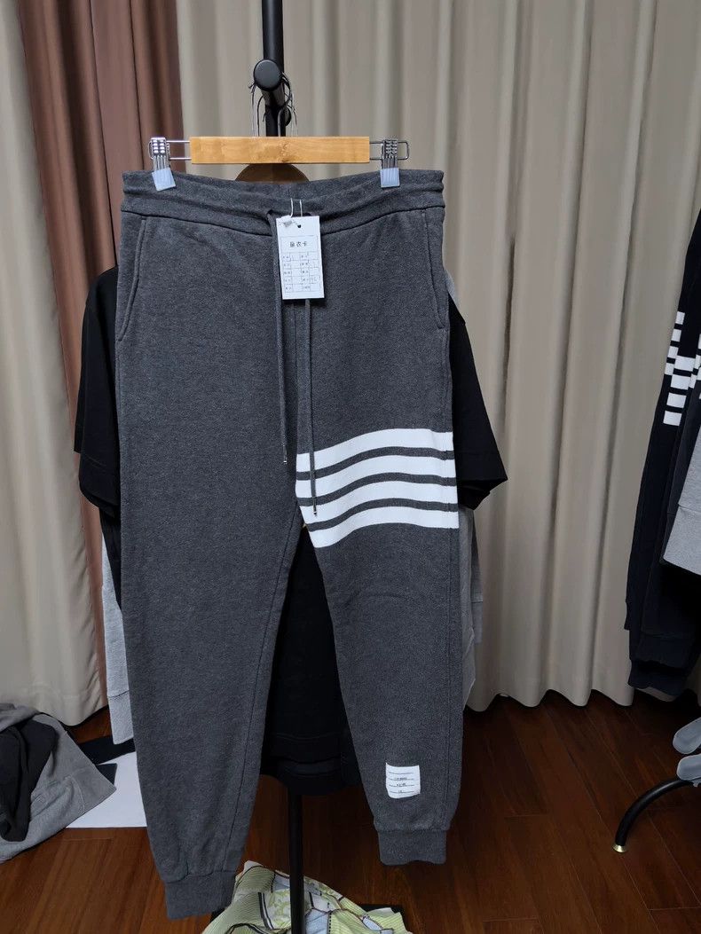 Thom Browne Thom Browne size1 Dark grey classic jeans Size US 30 / EU 46 - 1 Thumbnail