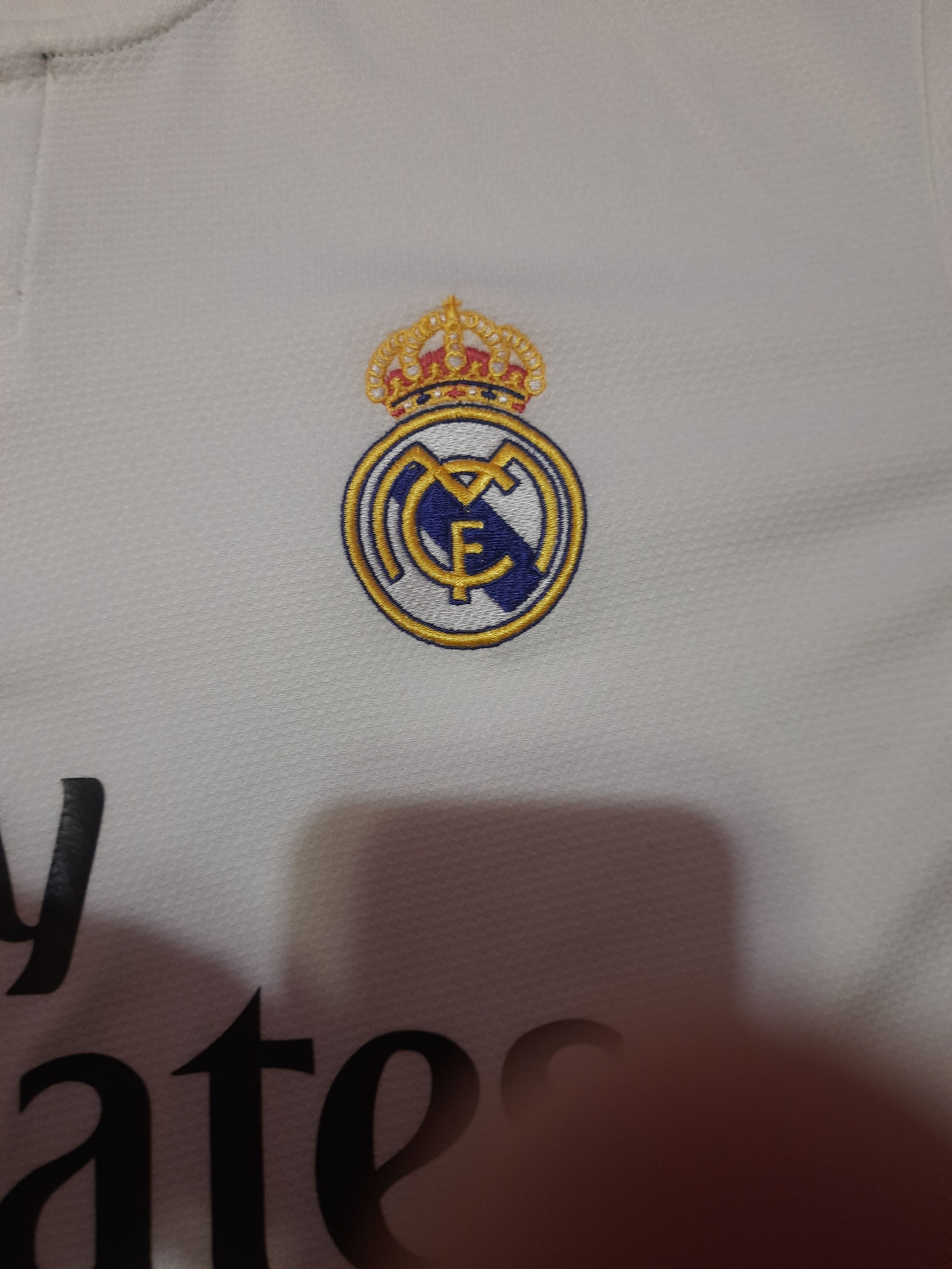 Other Real Madrid 2017 season Y2k Football Soccer Jersey Size US L / EU 52-54 / 3 - 4 Thumbnail