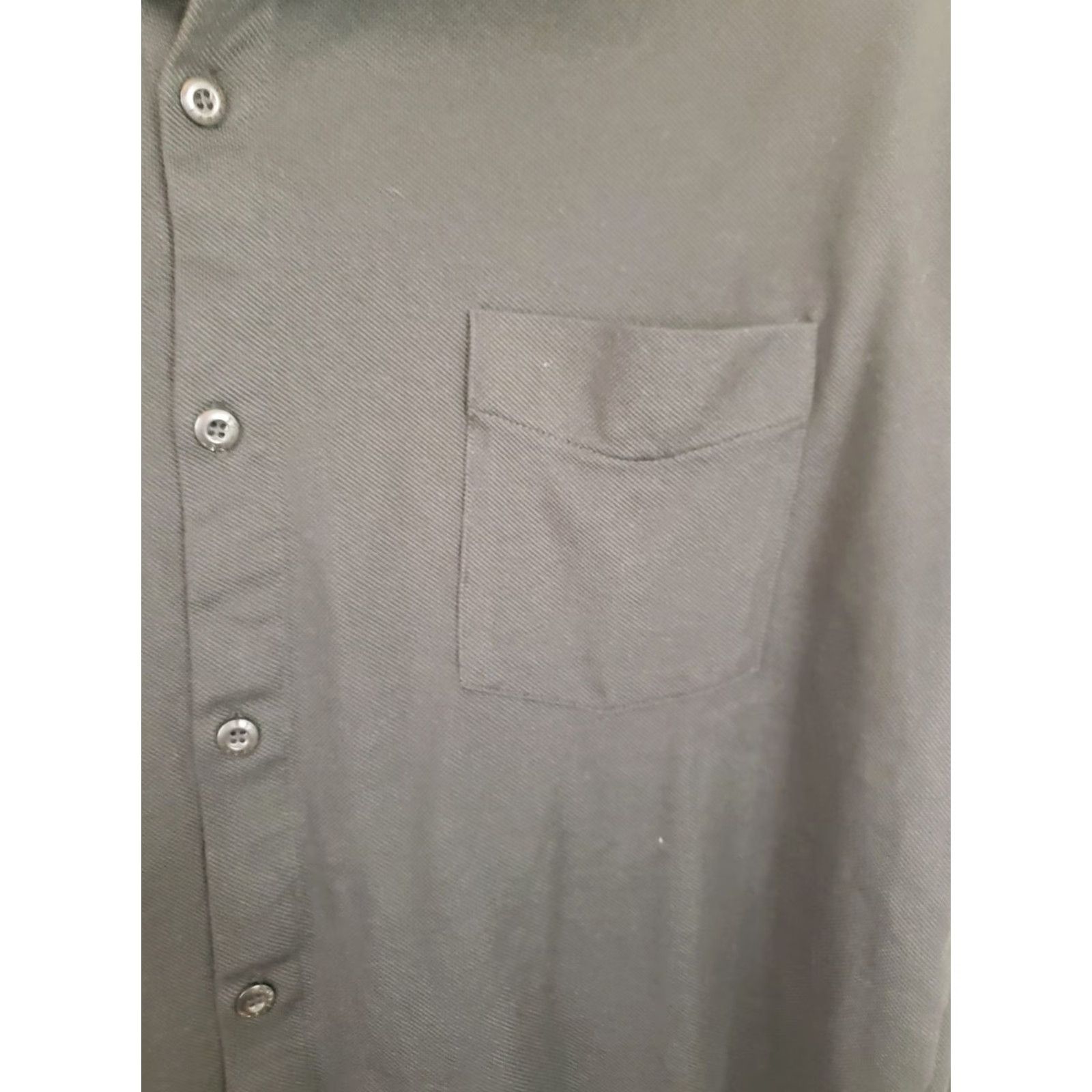 Fabletics Fabletics Button-Up Shirt Black Knit Cotton Blend Long Sleeve Collared Logo Pocket Casual Workwear Country China Men M Regular Width: N/A Size US M / EU 48-50 / 2 - 3 Thumbnail