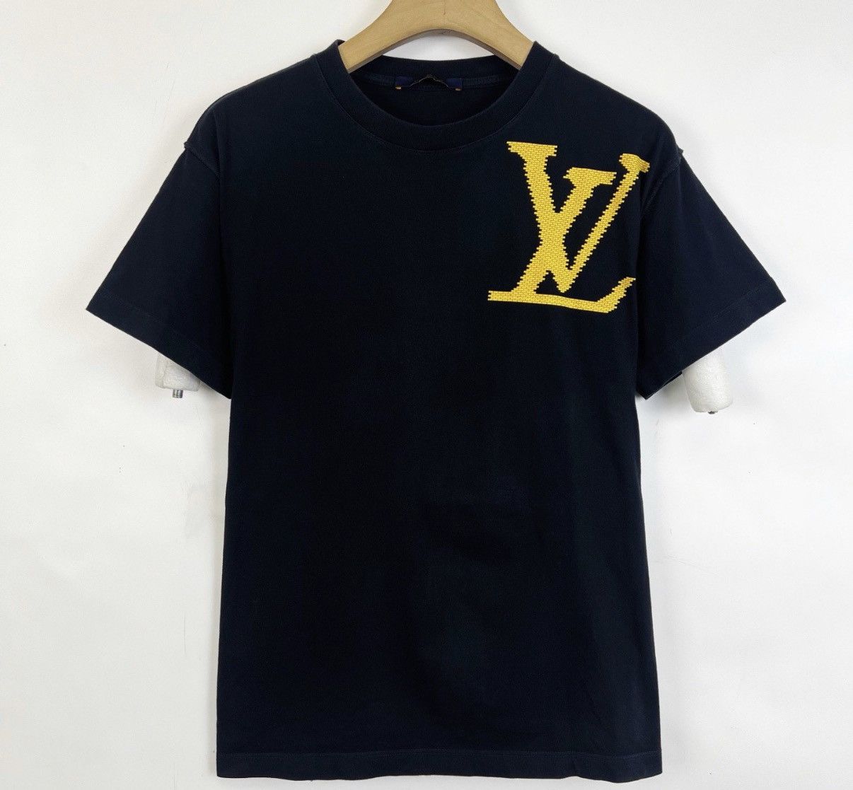 Louis Vuitton Louis Vuitton Yellow Square Brick Logo Short Sleeve K12 Size US XS / EU 42 / 0 - 1 Thumbnail