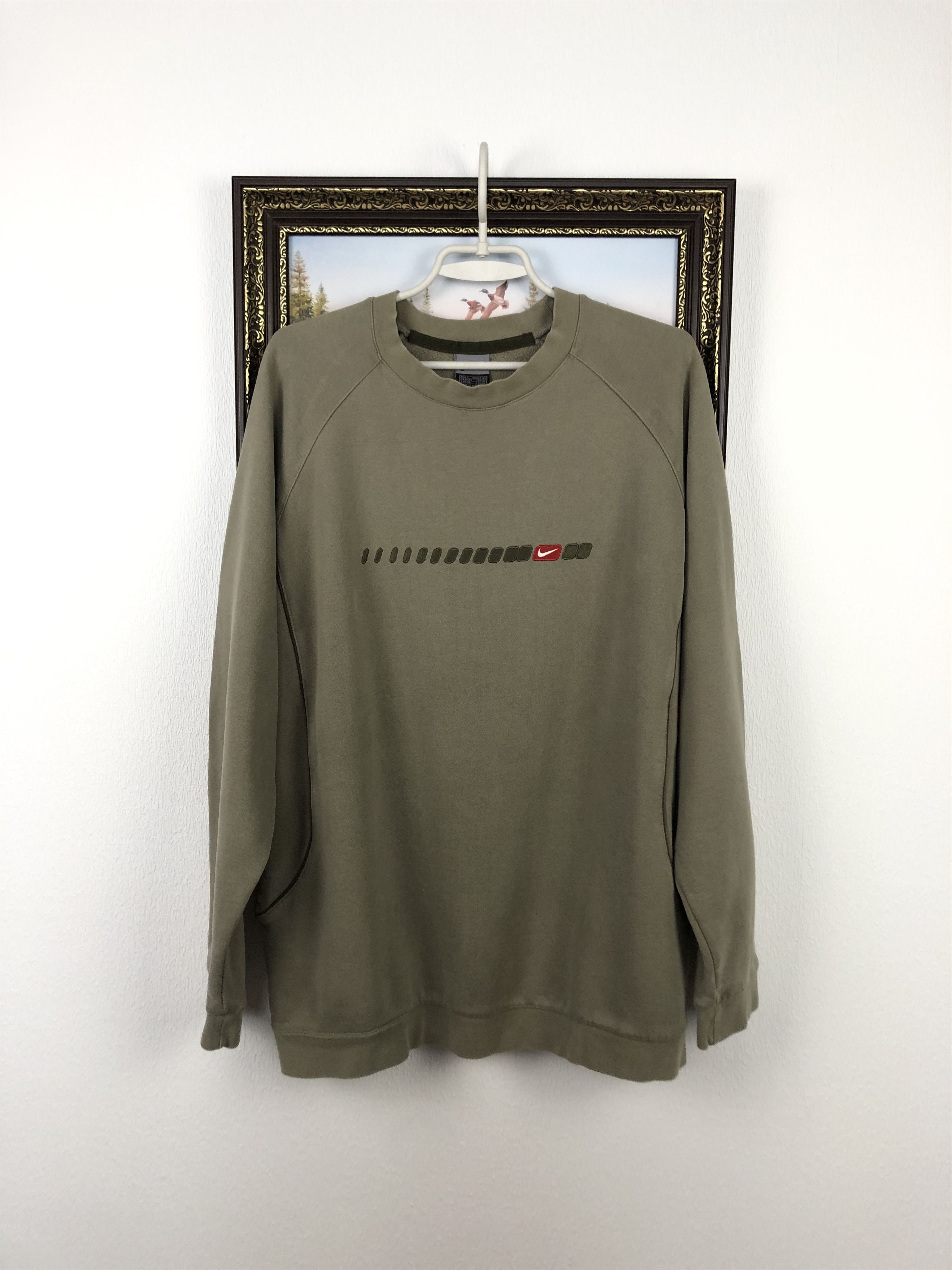 Nike Vintage Nike Big Logo Swoosh Sweatshirt Rare Hype Size US L / EU 52-54 / 3 - 1 Thumbnail