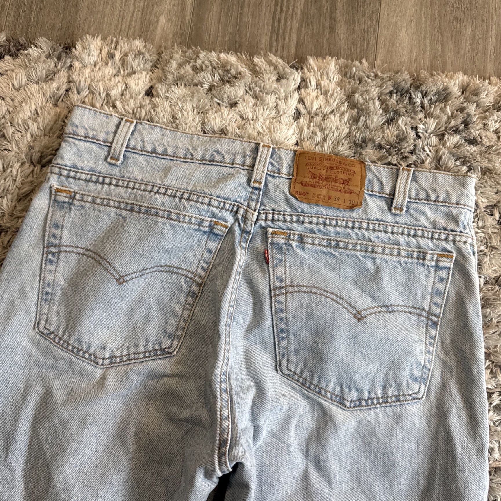 Levi's Levi's 550 Jeans Men 38x31 Blue Denim Relaxed Tapered Leg Red Tab HTF Size US 38 / EU 54 - 5 Thumbnail