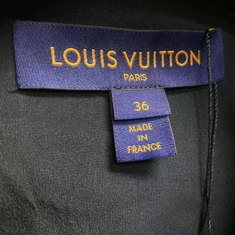 Louis Vuitton Louis Vuitton Black dark stripe full-print logo jacket 250 Size XS / US 0-2 / IT 36-38 - 3 Thumbnail