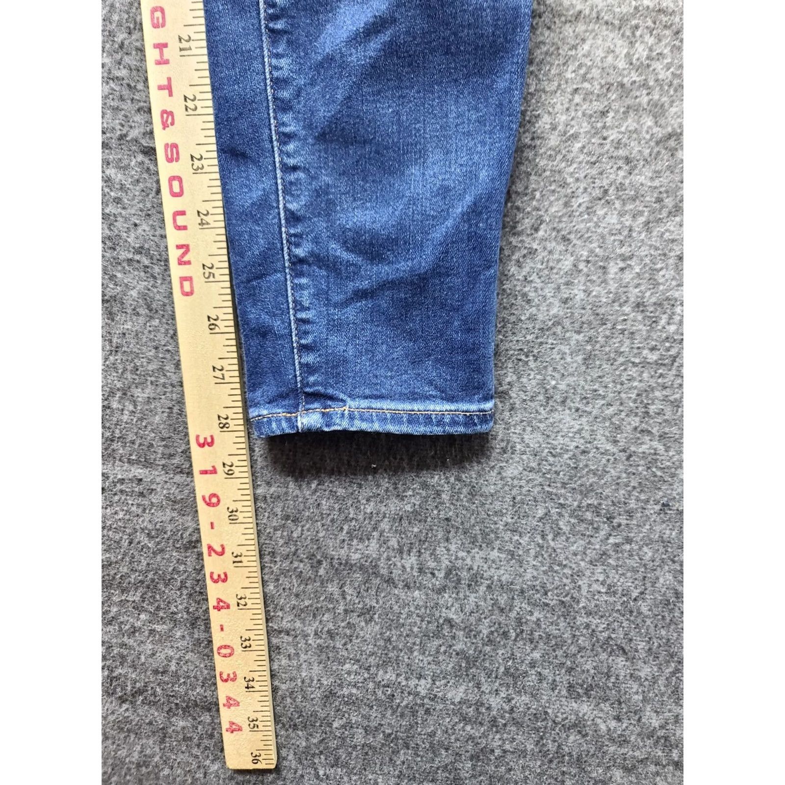 Madewell Madewell Jeans Womens 28x28 Skinny Fit Tapered Leg High Rise Stretch Blue Denim 5-Pocket Regular Size 28 Womens Legging Style City Preppy Size 28" / US 6 / IT 42 - 6 Thumbnail