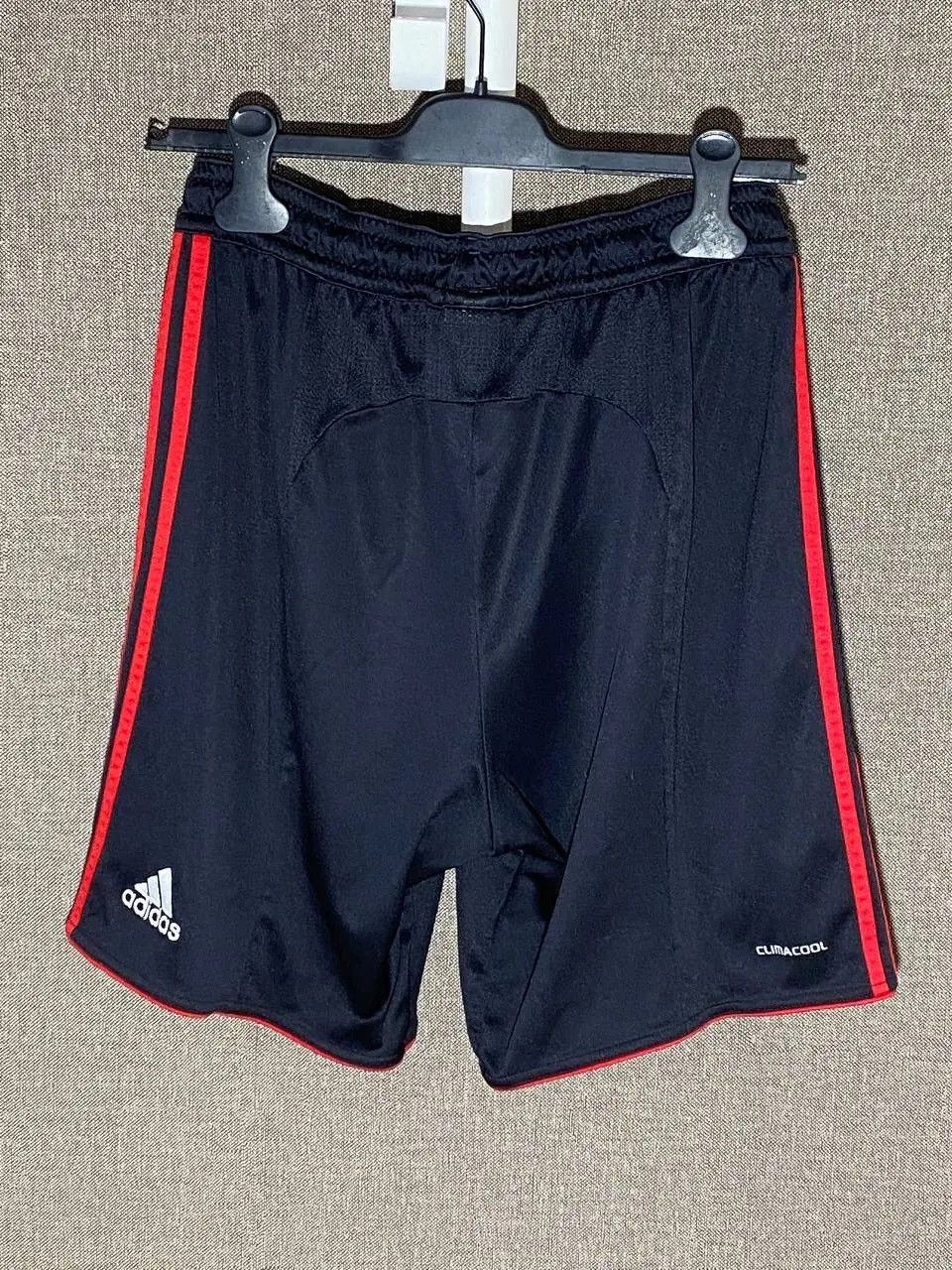Adidas Liverpool x Adidas 2011 Sportswear Shorts In Black Size US 33 - 4 Thumbnail