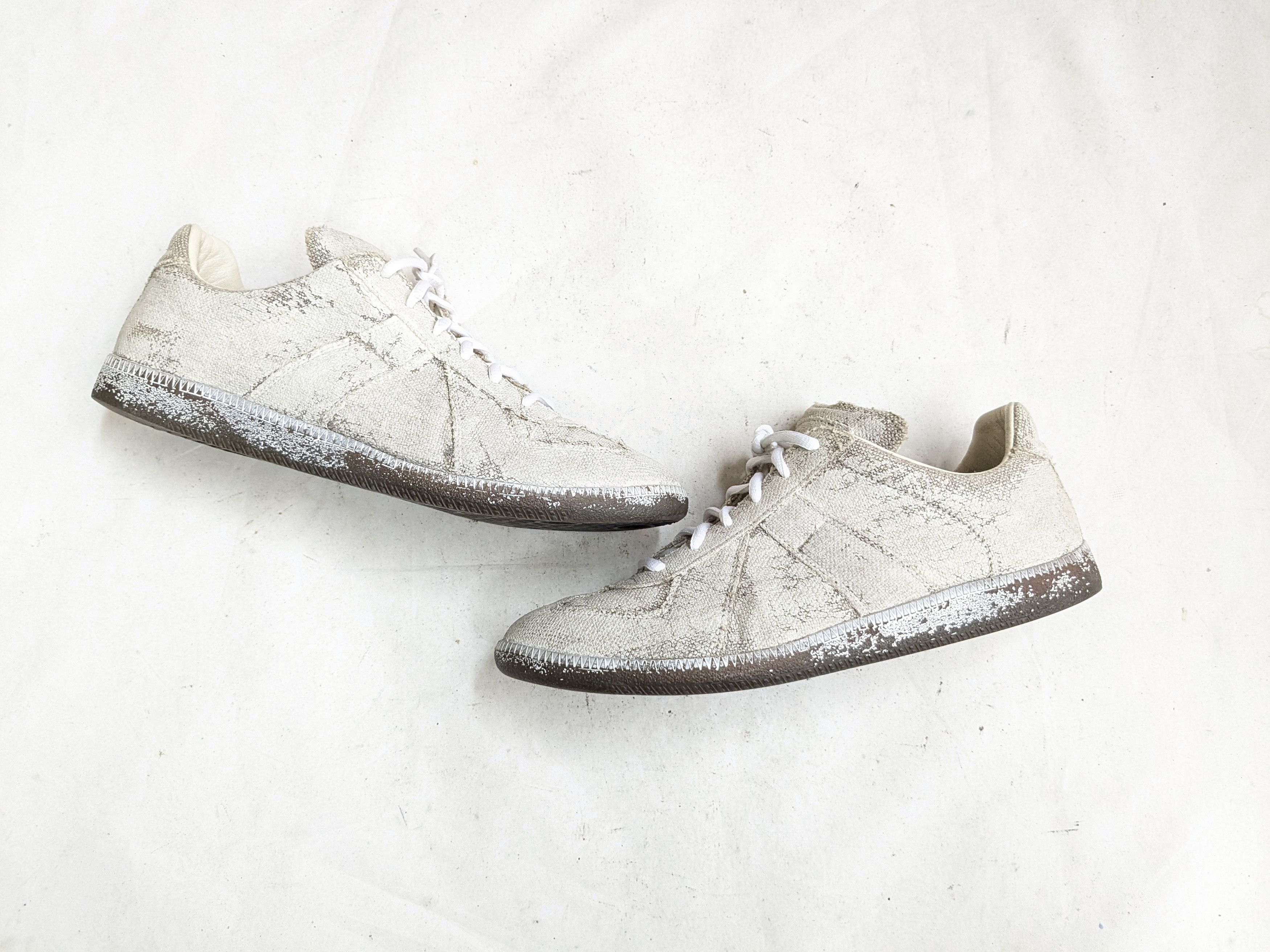 Maison Margiela Maison Margiela GAT Replica White Paint Canvas 9 42 Size US 9 / EU 42 - 1 Thumbnail