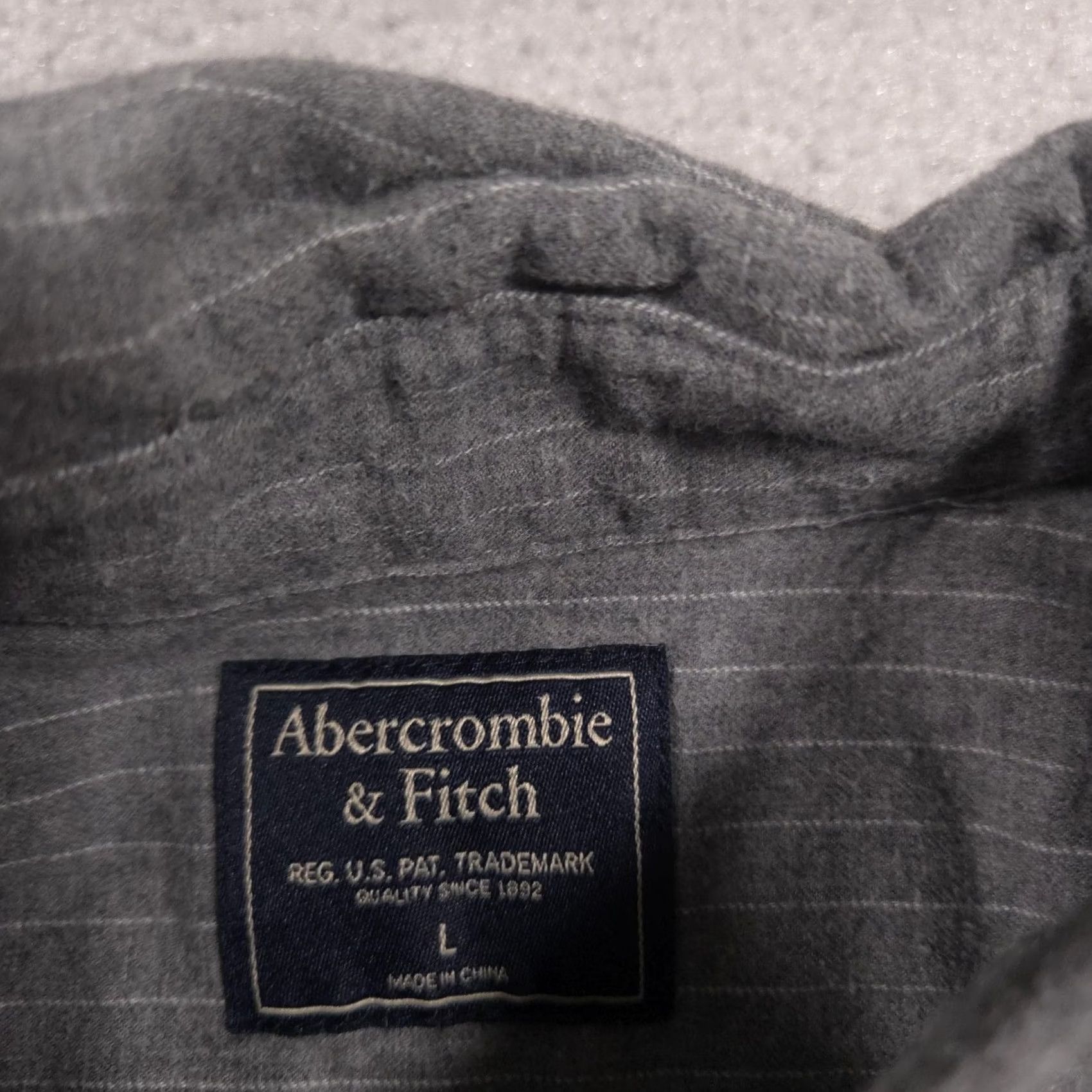 Abercrombie & Fitch Abercrombie & Fitch Shirt Mens Large Gray Pinstripe Button Down Long Sleeve Size US L / EU 52-54 / 3 - 5 Thumbnail