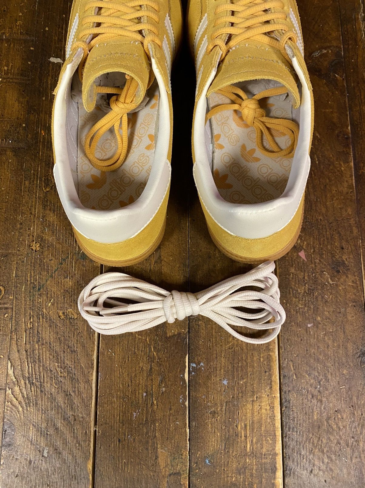Adidas Adidas Handball Spezial “Preloved Yellow” Size US 9 / EU 42 - 8 Thumbnail