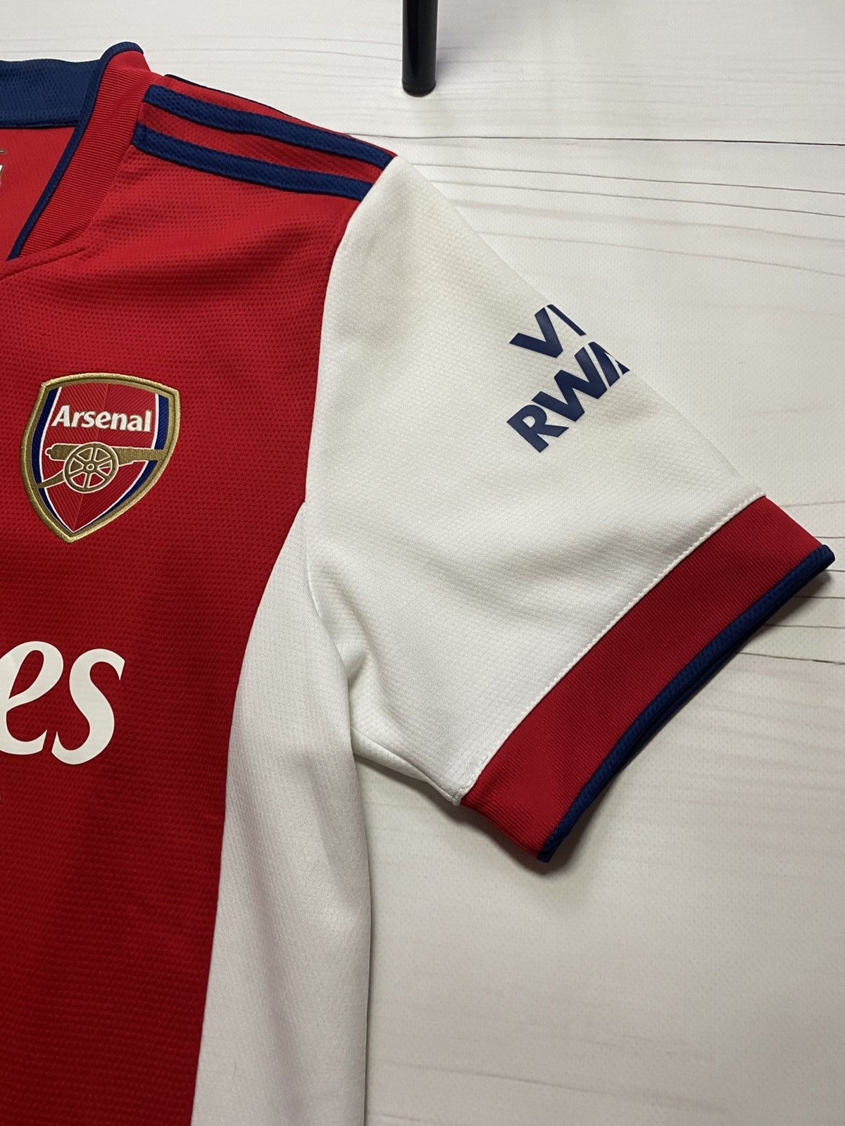 Adidas Adidas Arsenal 2021/22 home soccer football y2k jersey Size US M / EU 48-50 / 2 - 11 Thumbnail