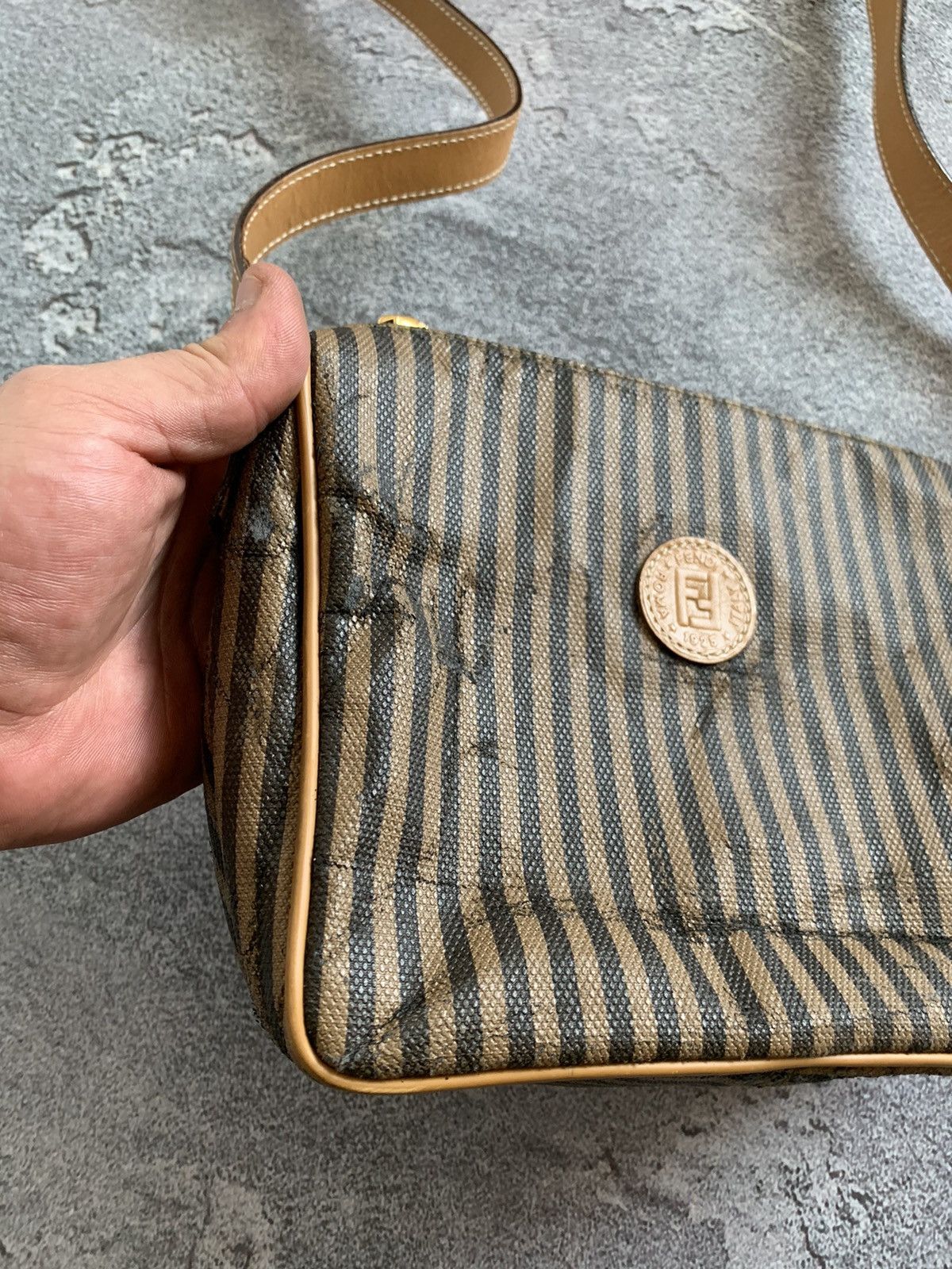 Fendi × Vintage Vintage Fendi Roma Messenger Bag Size ONE SIZE - 3 Thumbnail