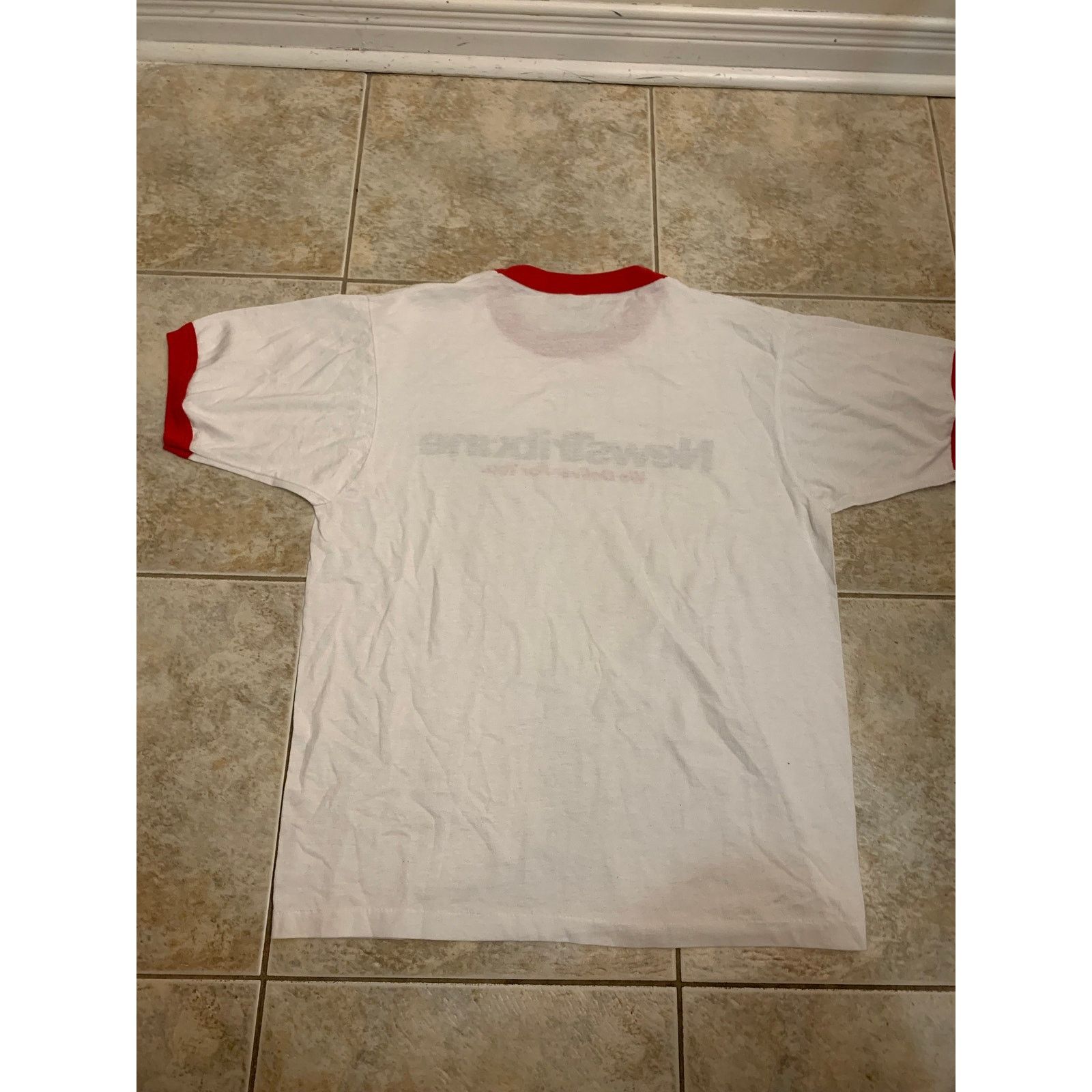 Other Vintage news tribune T shirt size large 1990s 80s Size US L / EU 52-54 / 3 - 6 Thumbnail