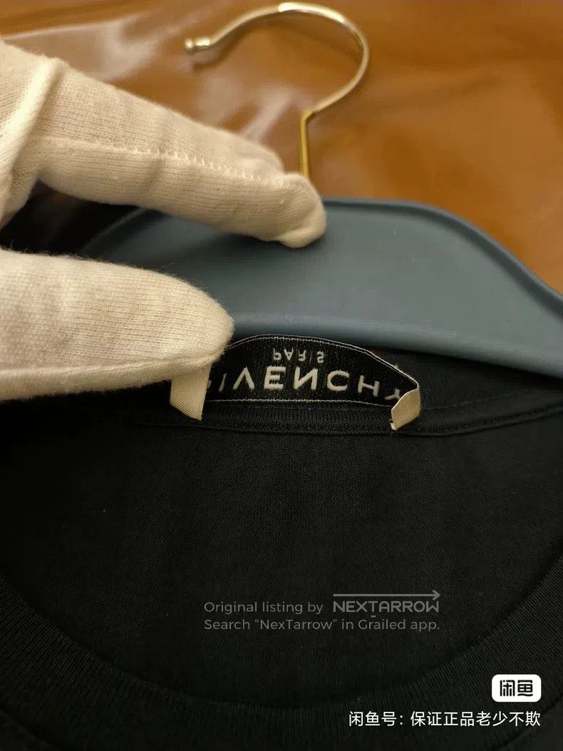 Givenchy Givenchy Short-sleeve T-shirt (3D logo metallic print) Size US M / EU 48-50 / 2 - 5 Thumbnail