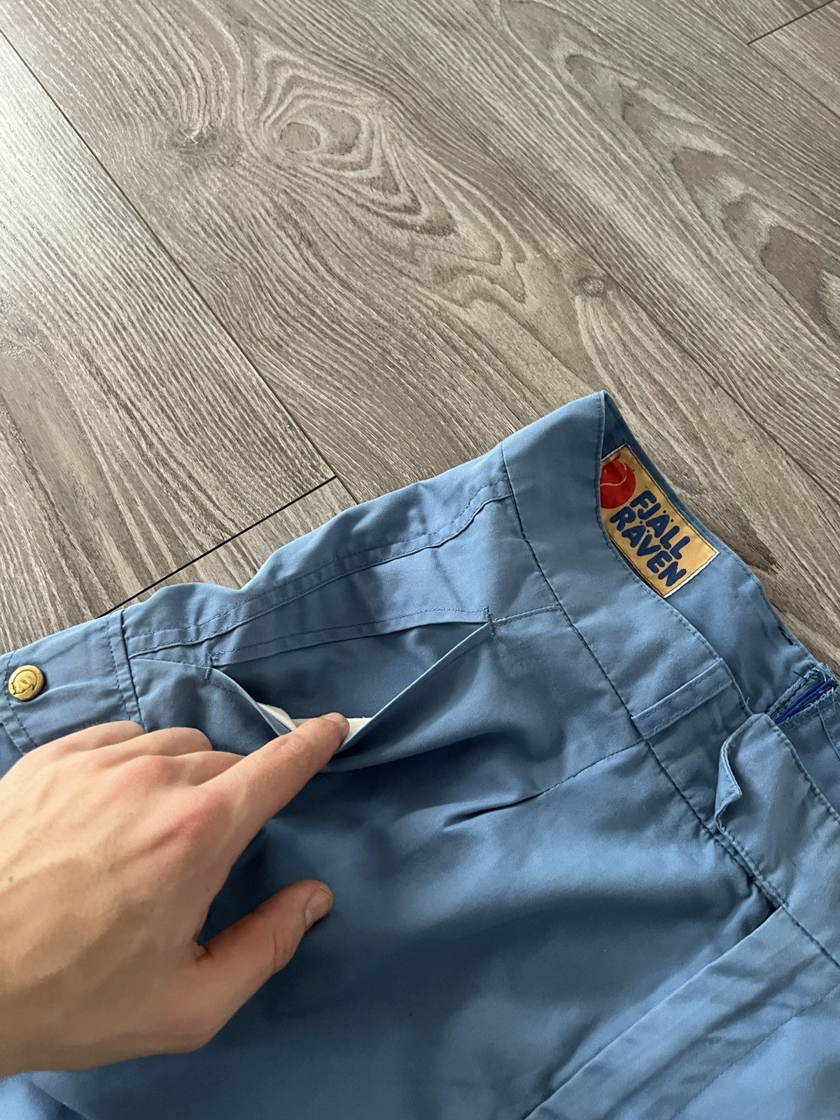 Fjallraven × Vintage ‼️Vintage Fjallraven Leather Logo Cargo Forest Utility Pants‼️ Size US 36 / EU 52 - 13 Thumbnail