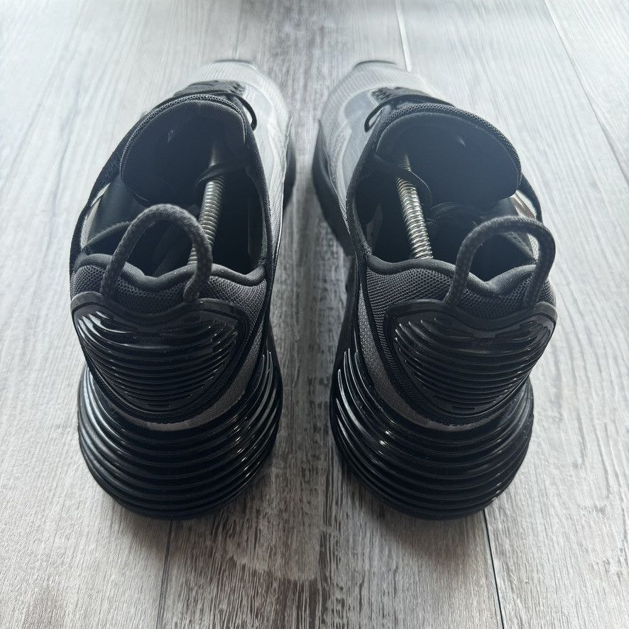 Nike NIKE • Air Max 2090 "Black Wolf Grey" (13M) Size US 13 / EU 46 - 7 Thumbnail
