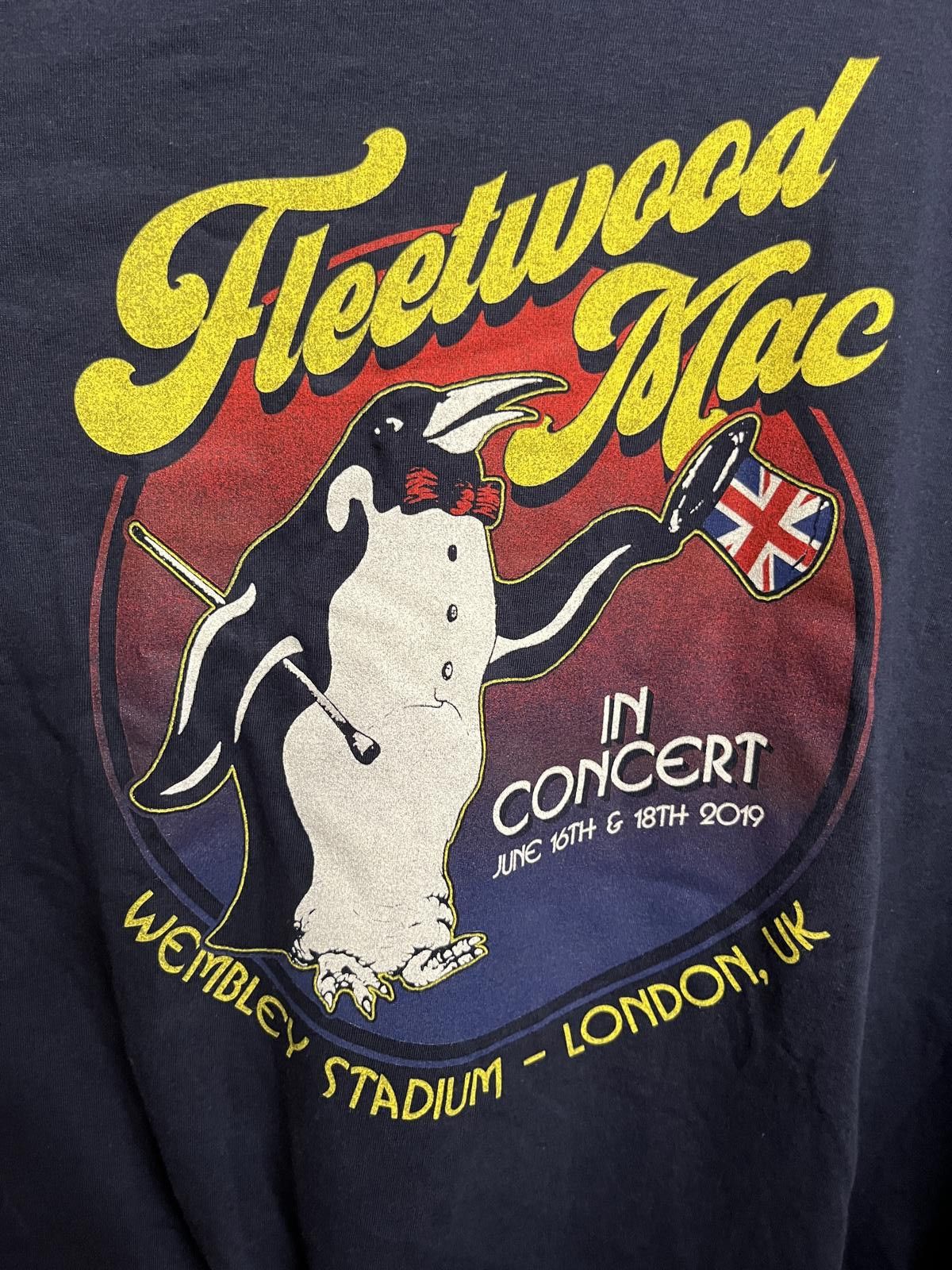 Designer Fleetwood Mac T-shirt Wembley Stadium UK 2019 - XL Size US XL / EU 56 / 4 - 3 Thumbnail