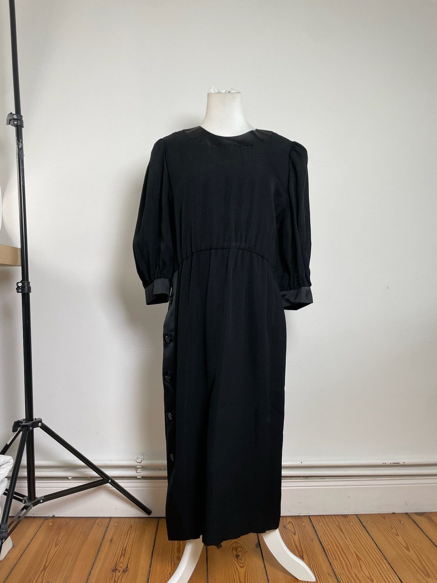 Givenchy Black Maxi Dress with Side Button Detailing Size M / US 6-8 / IT 42-44 - 1 Thumbnail