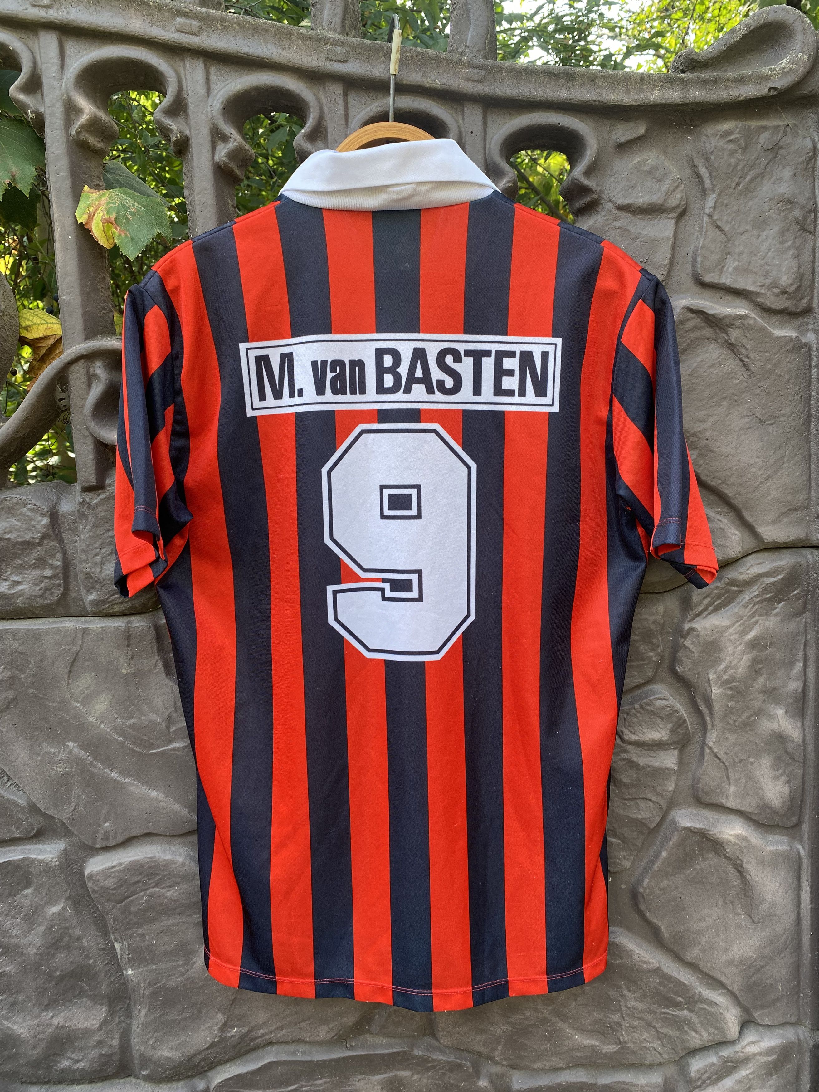 Vintage Vintage A.C MILAN Marco VAN BASTEN 9 Jersey Mediolanum Size US S / EU 44-46 / 1 - 1 Thumbnail