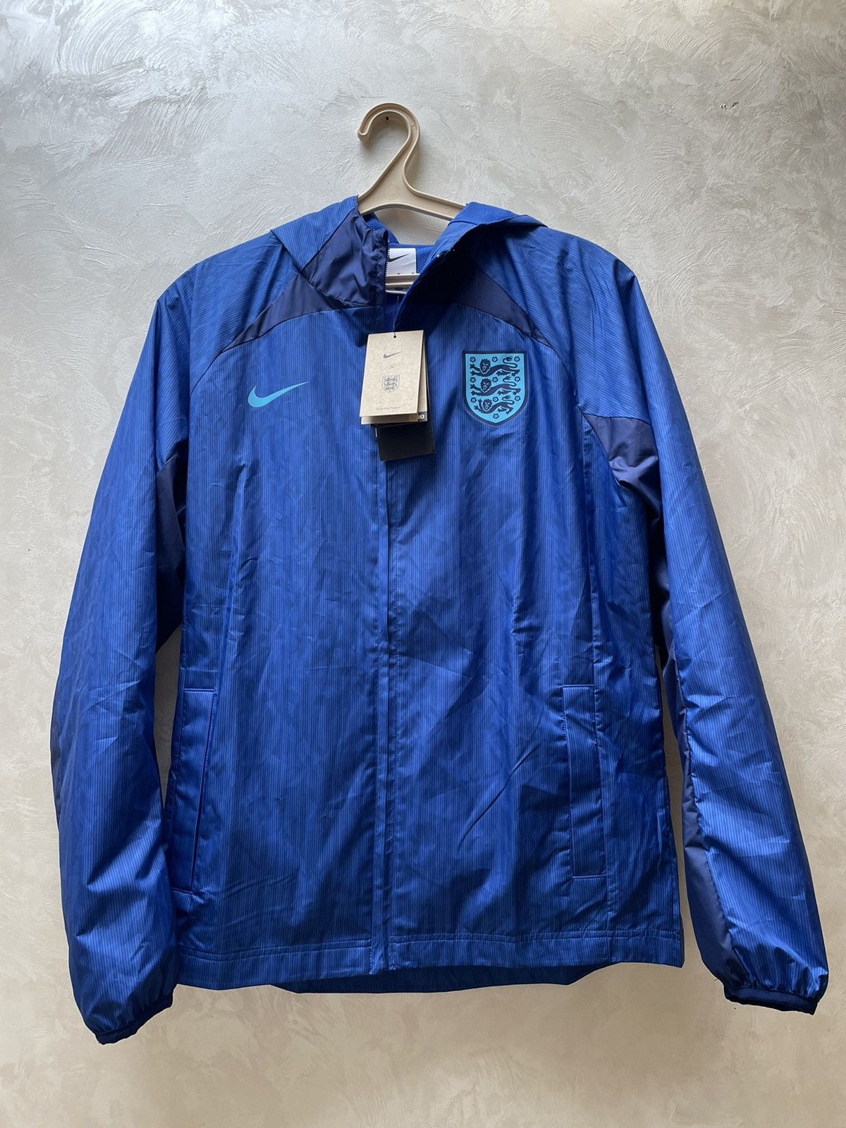 Nike 2022 Nike England AWF Full Zip Hooded Soccer track Jacket Size US M / EU 48-50 / 2 - 2 Thumbnail