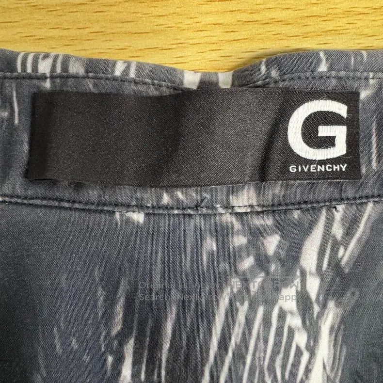 Givenchy Givenchy Size38 Totem Collar Long Sleeve Shirt Size US M / EU 48-50 / 2 - 3 Thumbnail