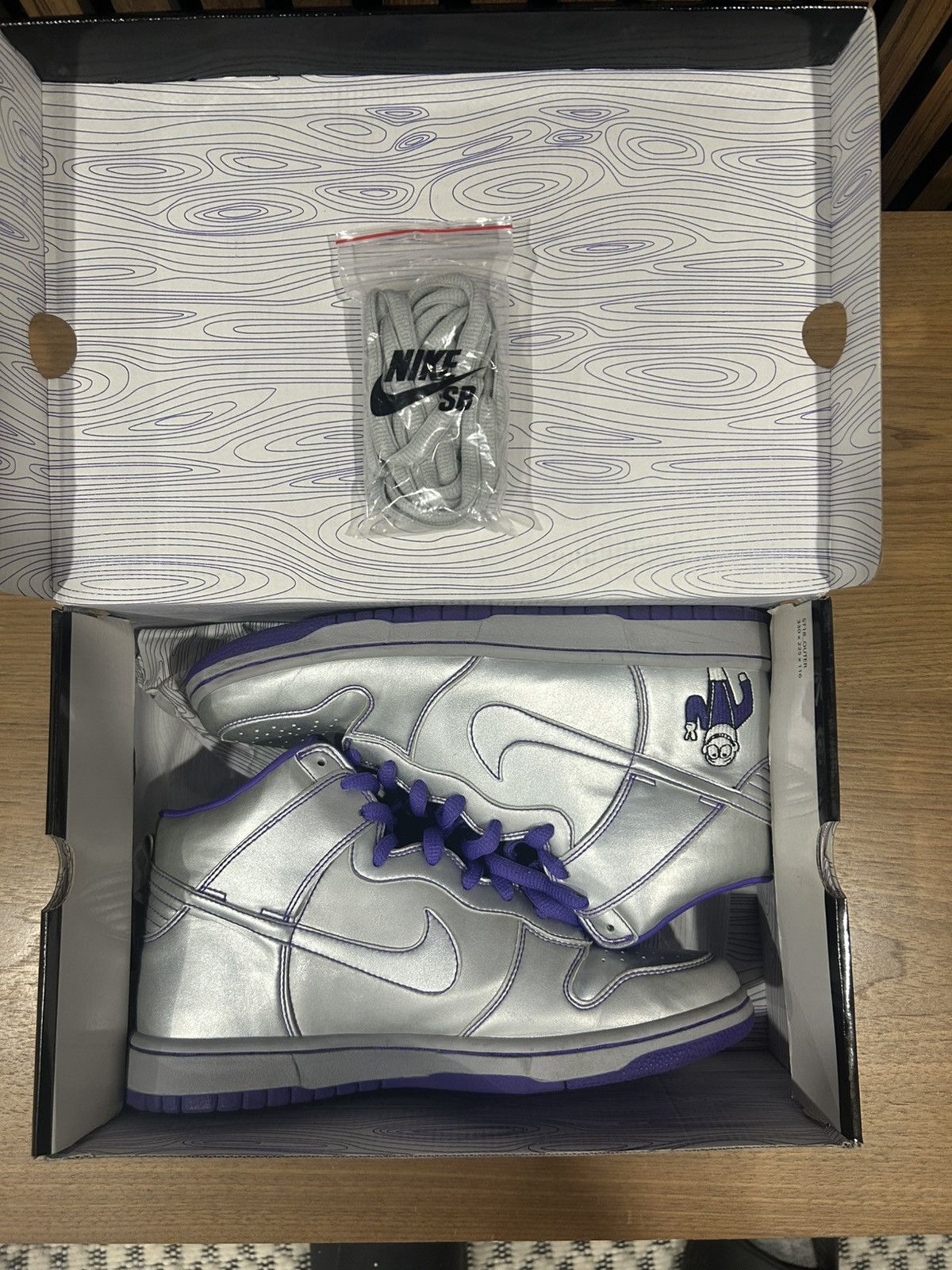 Nike Nike High Top - dinosaur jr🦕 Size US 9 / EU 42 - 2 Thumbnail