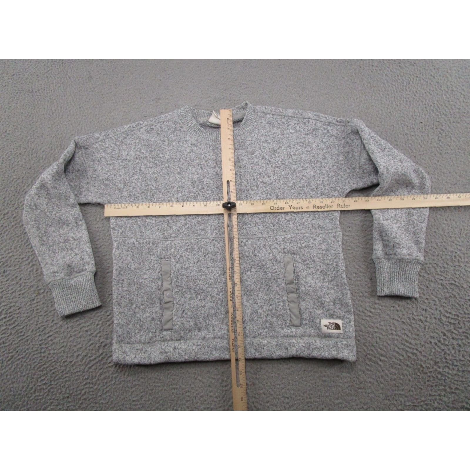 The North Face The North Face Womens Sweatshirt Pullover M Gray Pockets Skiing Portable Logo Winter Size M / US 6-8 / IT 42-44 - 4 Thumbnail
