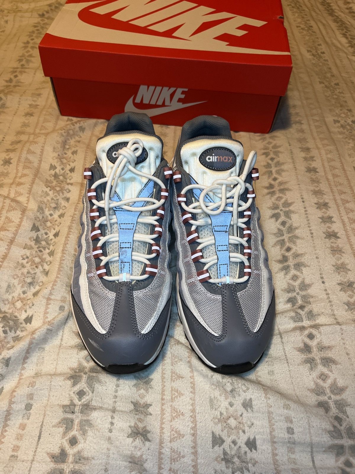 Nike Nike Air Max 95 Vast Grey/Res Stardust Size US 9.5 / EU 42-43 - 5 Thumbnail