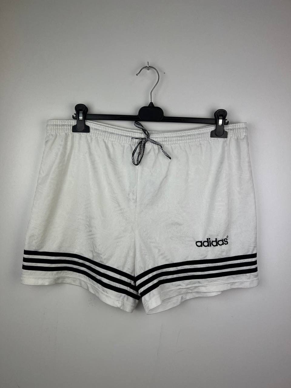 Vintage Adidas 90s football vintage shorts size L/33 Size US 33 - 1 Thumbnail