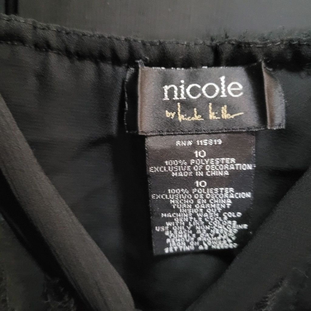 Nicole Miller Nicole Miller, black with detailing,camisole top, nwot 10 Size L / US 10 / IT 46 - 2 Thumbnail
