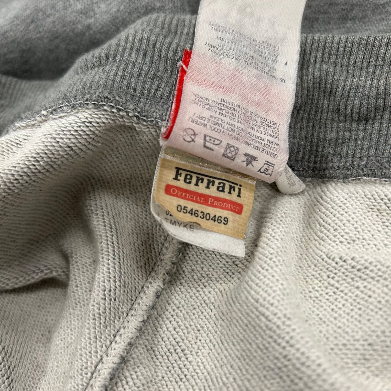 Puma Puma Scuderia Ferrari Race Gray sweatshorts size XL B9 Size US 30 / EU 46 - 6 Thumbnail