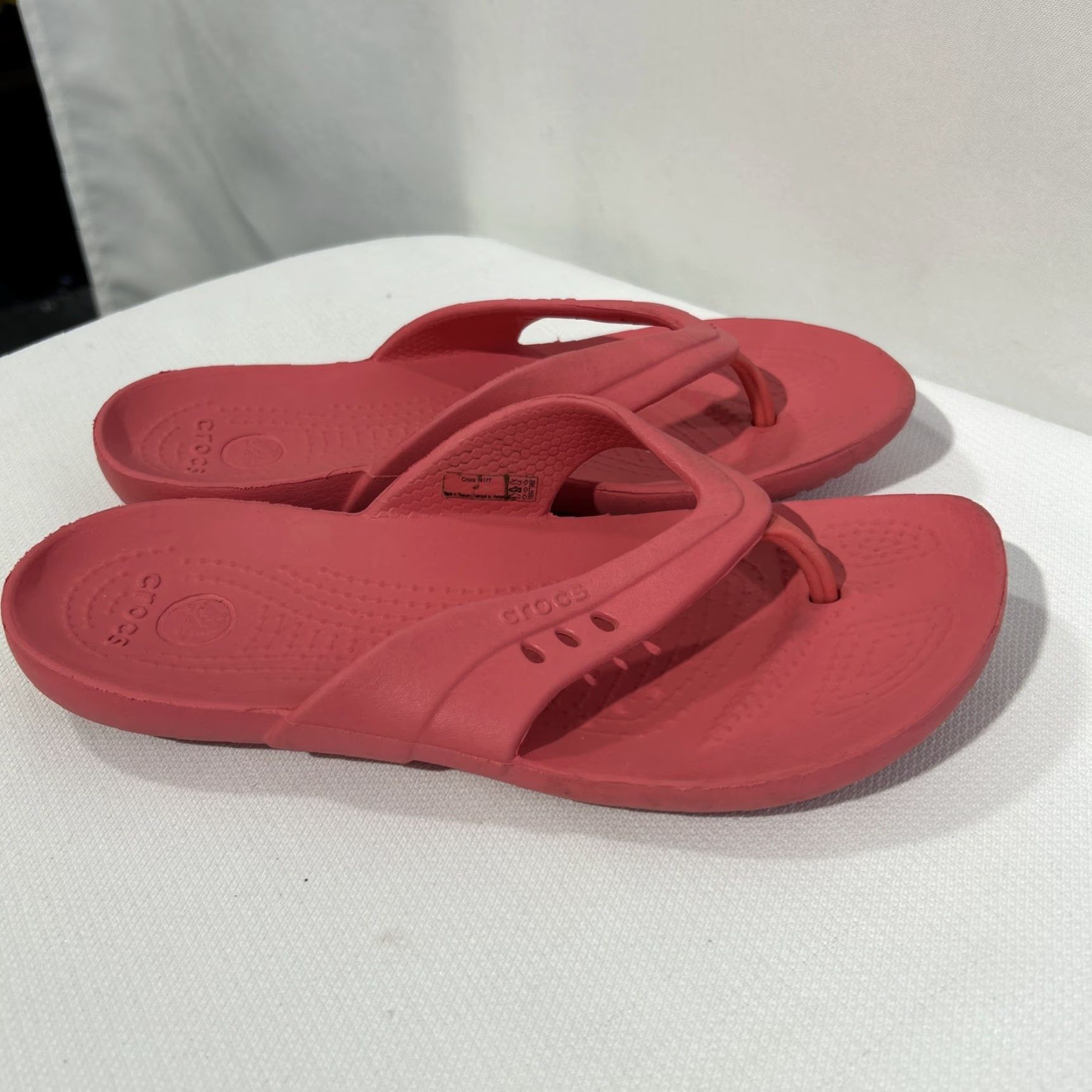 Crocs Crocs Kadee II Flip Flop Sandal Women Size 7 Pink Size US 7 / IT 37 - 4 Thumbnail