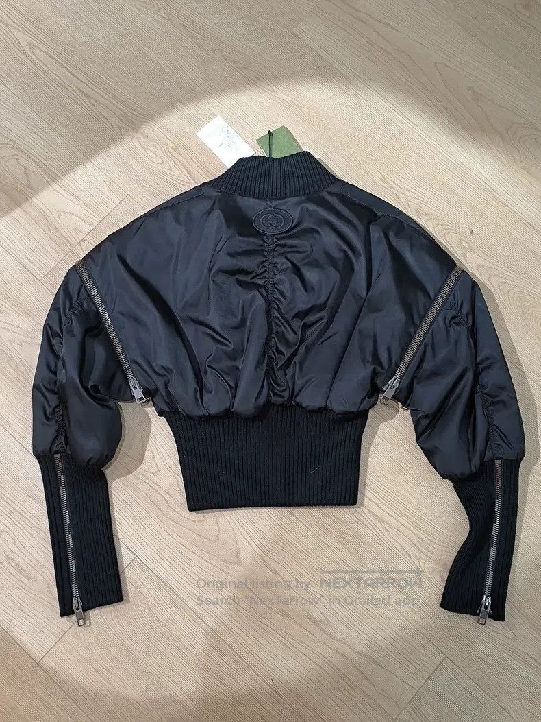 Gucci Gucci FW22 Solid Colour Zipper Detachable Sleeve Bomber Ja Size XS / US 0-2 / IT 36-38 - 2 Thumbnail