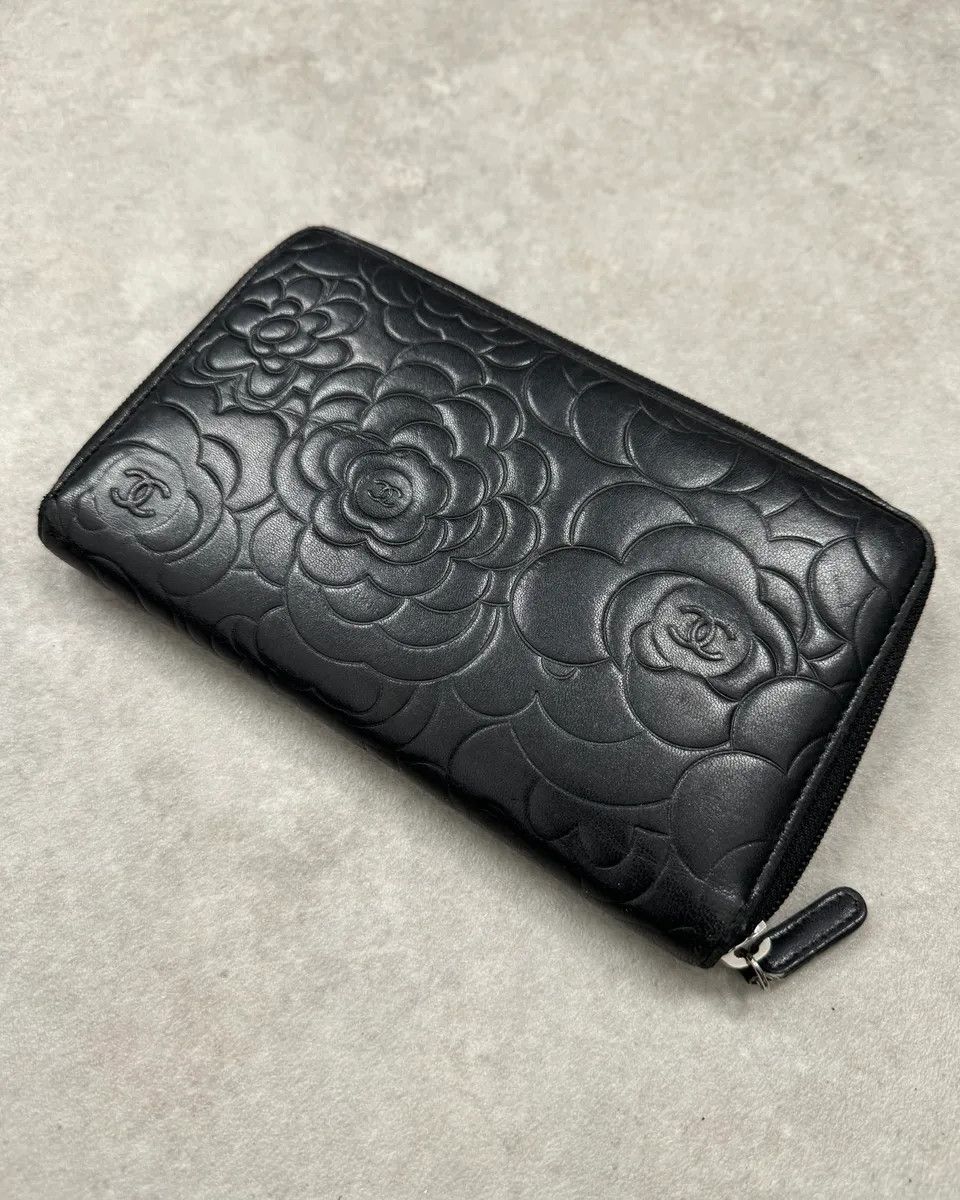 Chanel Chanel Black Lambskin Camellia Embossed Leather Wallet Size ONE SIZE - 3 Thumbnail