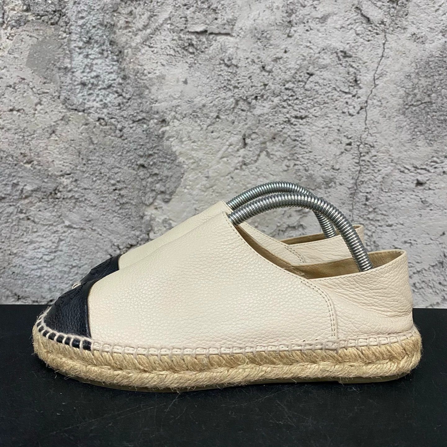 Chanel Chanel Women's Fisherman Sneakers 36 Size US 5 / IT 35 - 2 Thumbnail