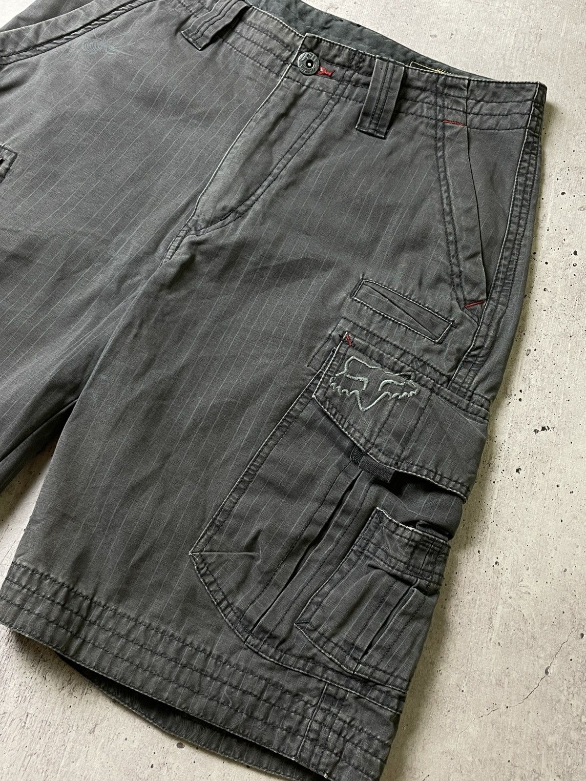 Fox Racing Vintage FOX Cargo Shorts Y2k Size US 32 / EU 48 - 2 Thumbnail
