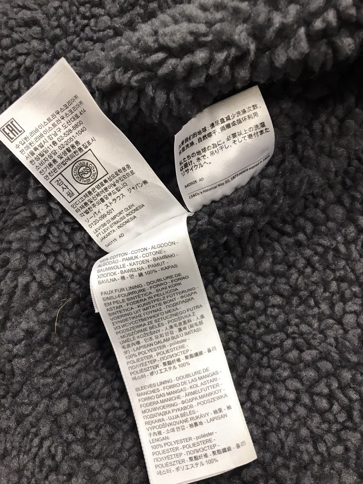 Japanese Brand Vtg Levi’s Strauss Sherpa Jacket Corduroy Distressed Design Size US L / EU 52-54 / 3 - 15 Thumbnail